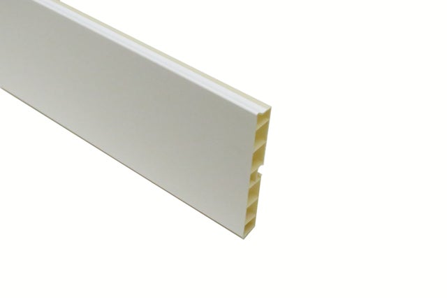 Rodapé plástico INTERFER 9.6X400CM BRANCO RUGOSO