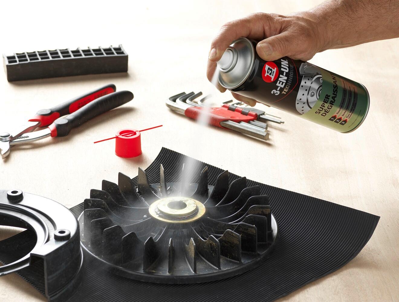 Super dégraissant en aérosol, 500ml, 3-EN-UN TECHNIQUE - 5