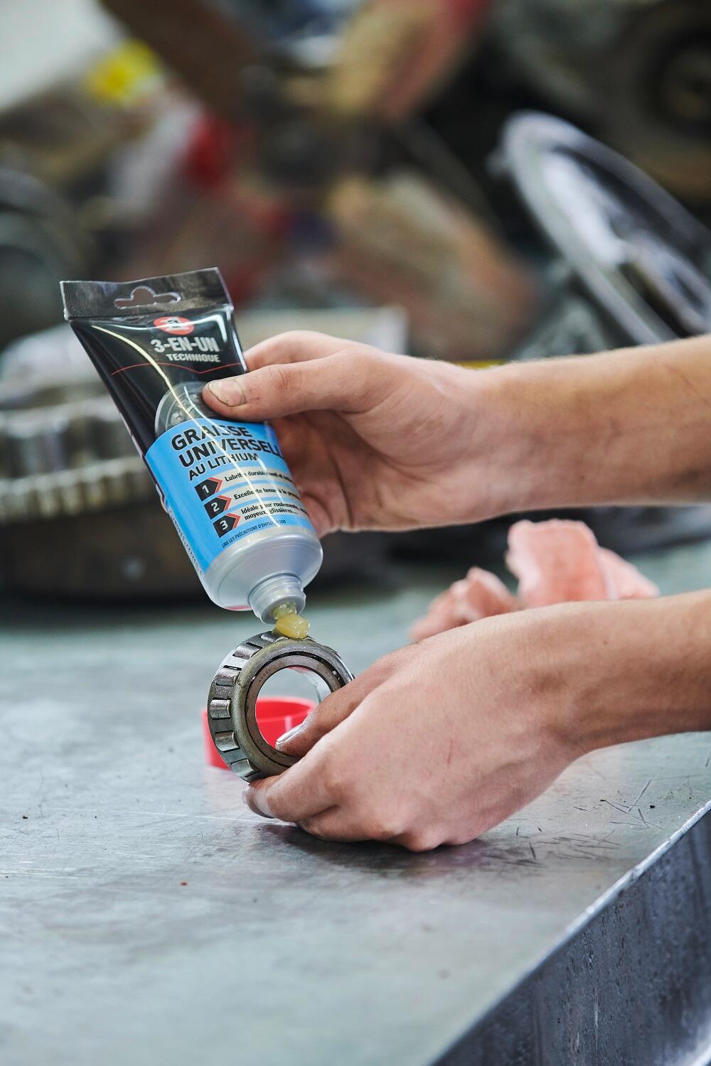 Graisse universelle au lithium en tube, 150 g 3-EN-UN TECHNIQUE - 8
