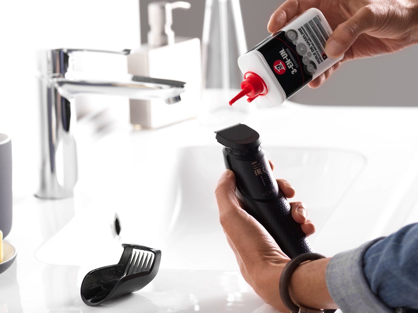 Huile de vaseline 3-EN-UN TECHNIQUE en burette 100 ml - 6
