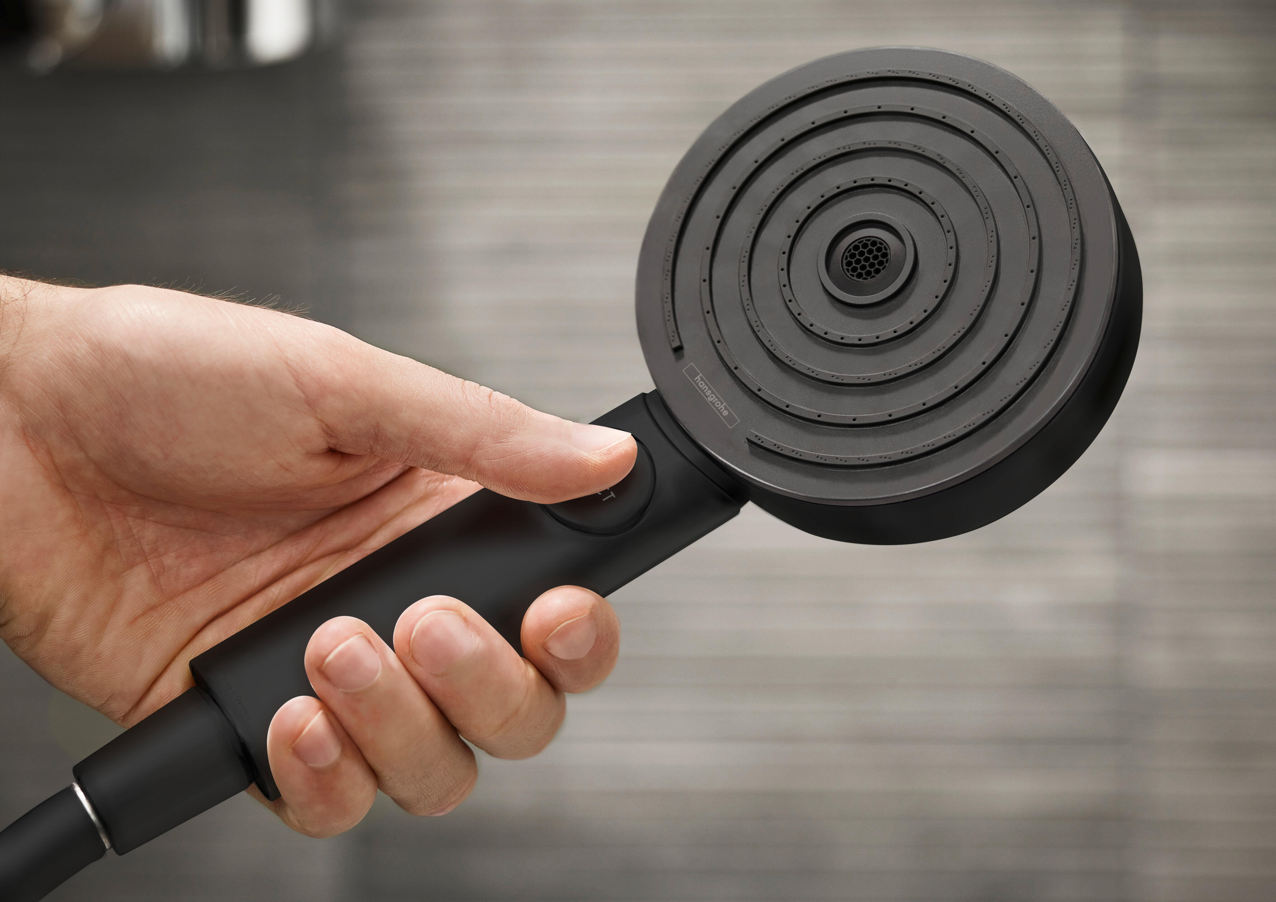 Alcachofa de ducha + flexo + soporte hansgrohe negro con 3 funciones