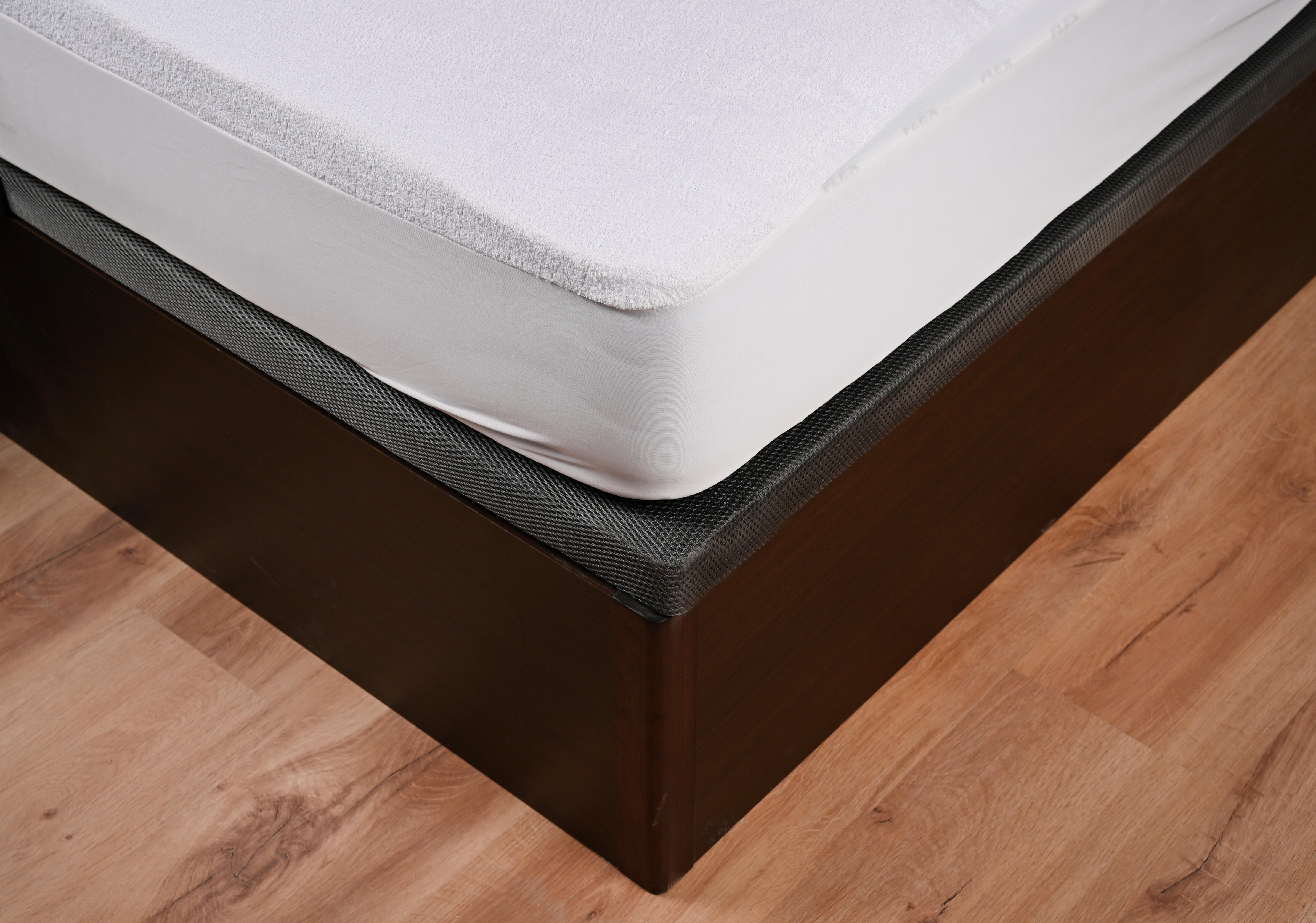 Protector de colchón Rizo Eco poliéster blanco para cama de 135 cm - 8