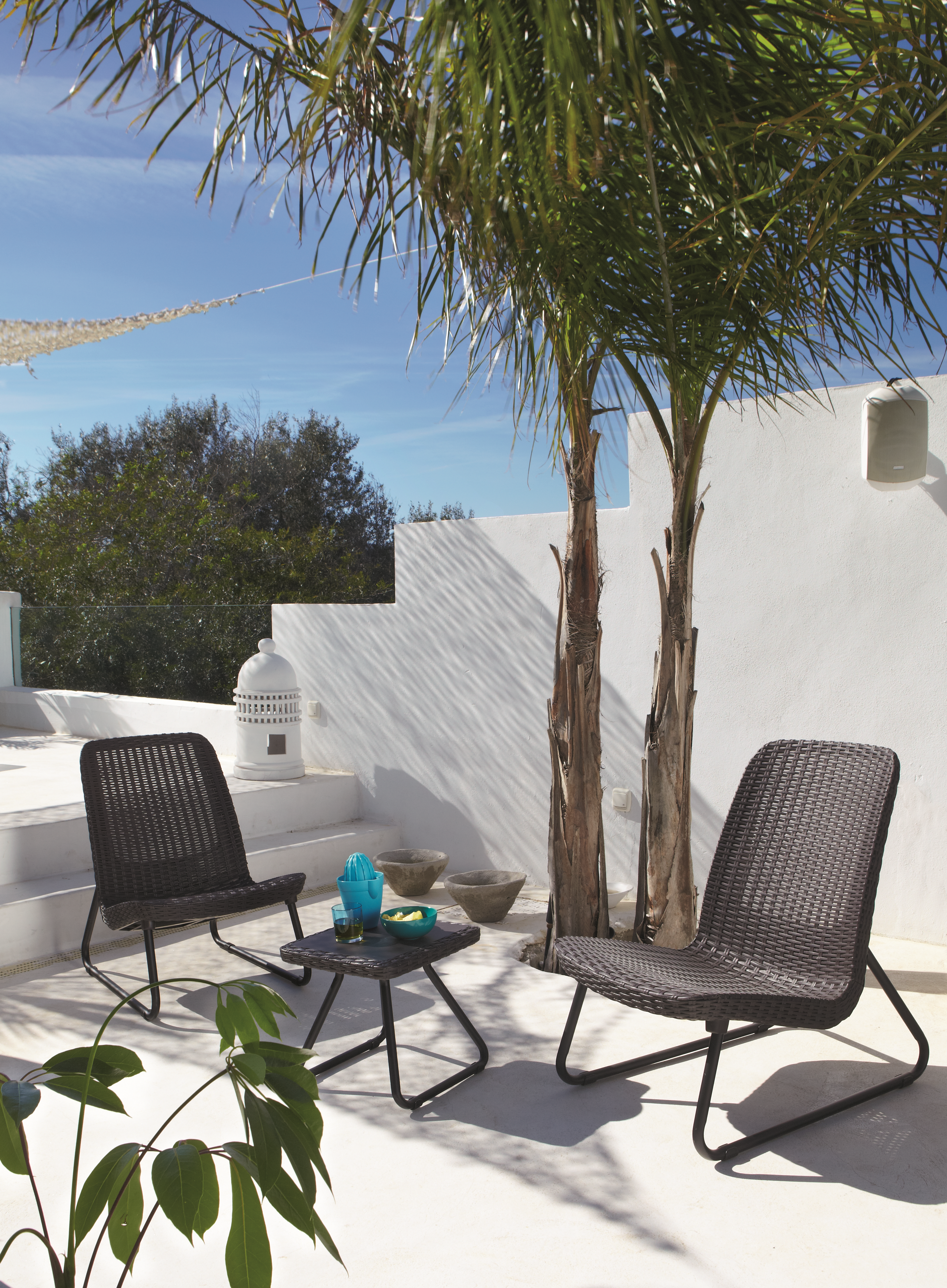 Conjunto relax jardim resina mesa e 2 cadeiras chocolate Rio Keter - 2