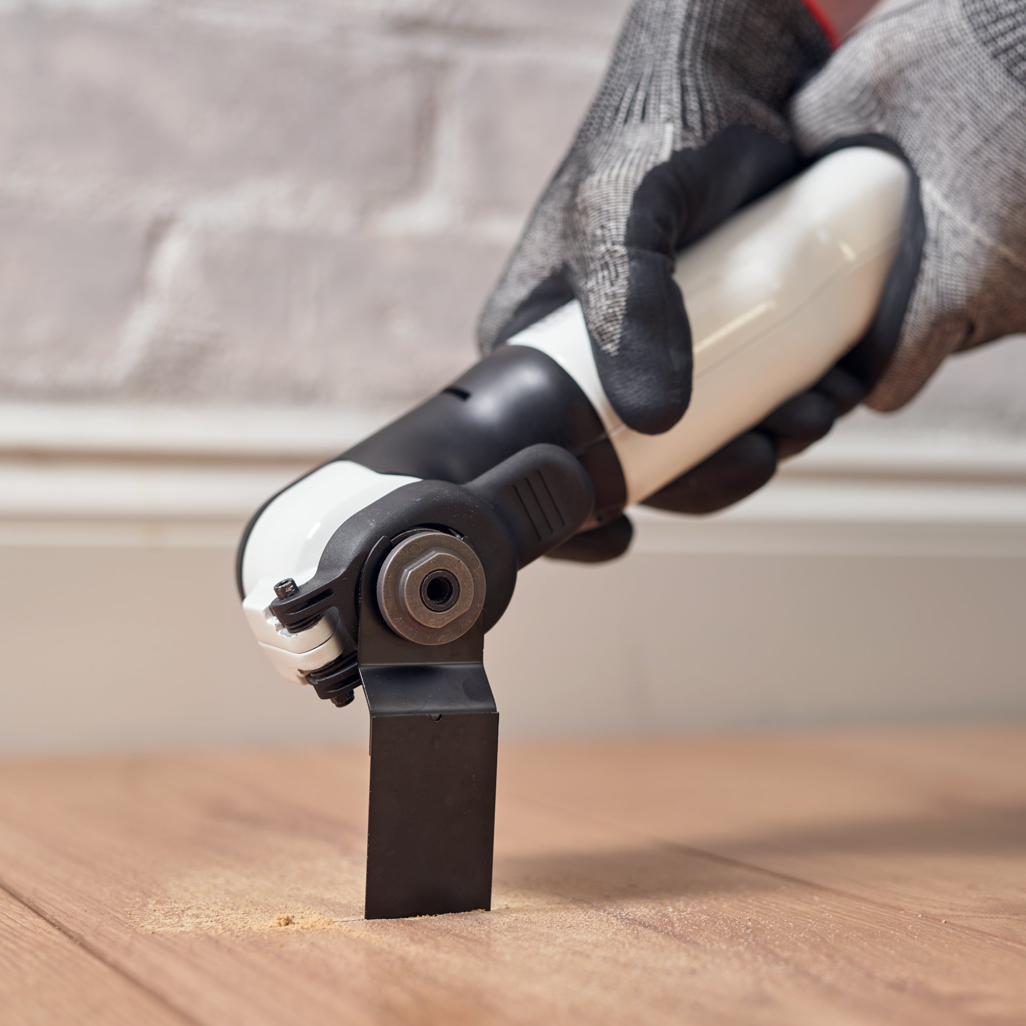 Multiherramienta oscilante BLACK+ DECKER 50% material reciclado REVIVA 12v 1,5ah - 8