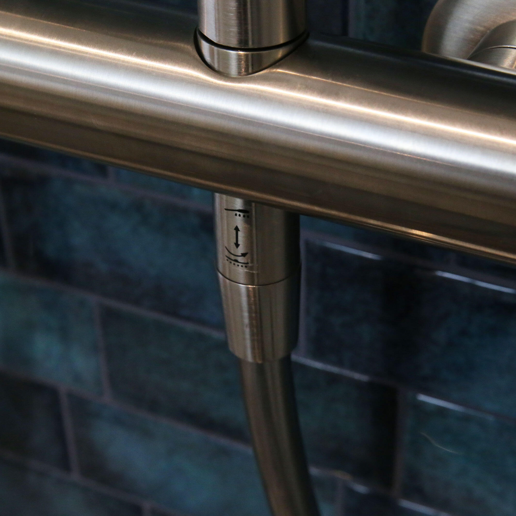 Conjunto de duche COM TORNEIRA MONOCOMANDO INOX - 7