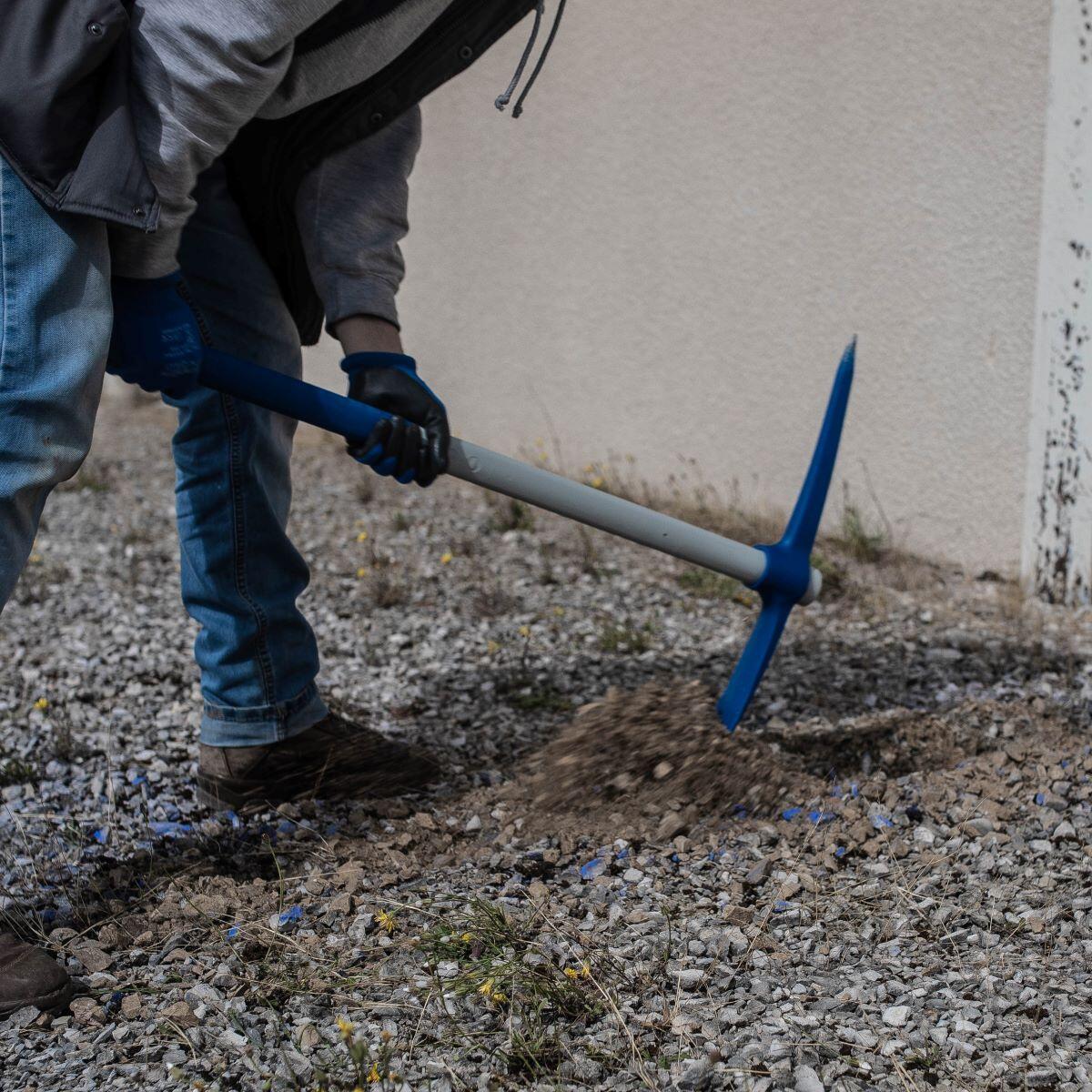 Pioche terrassière acier forgé REVEX, manche composite L.90 cm - 4