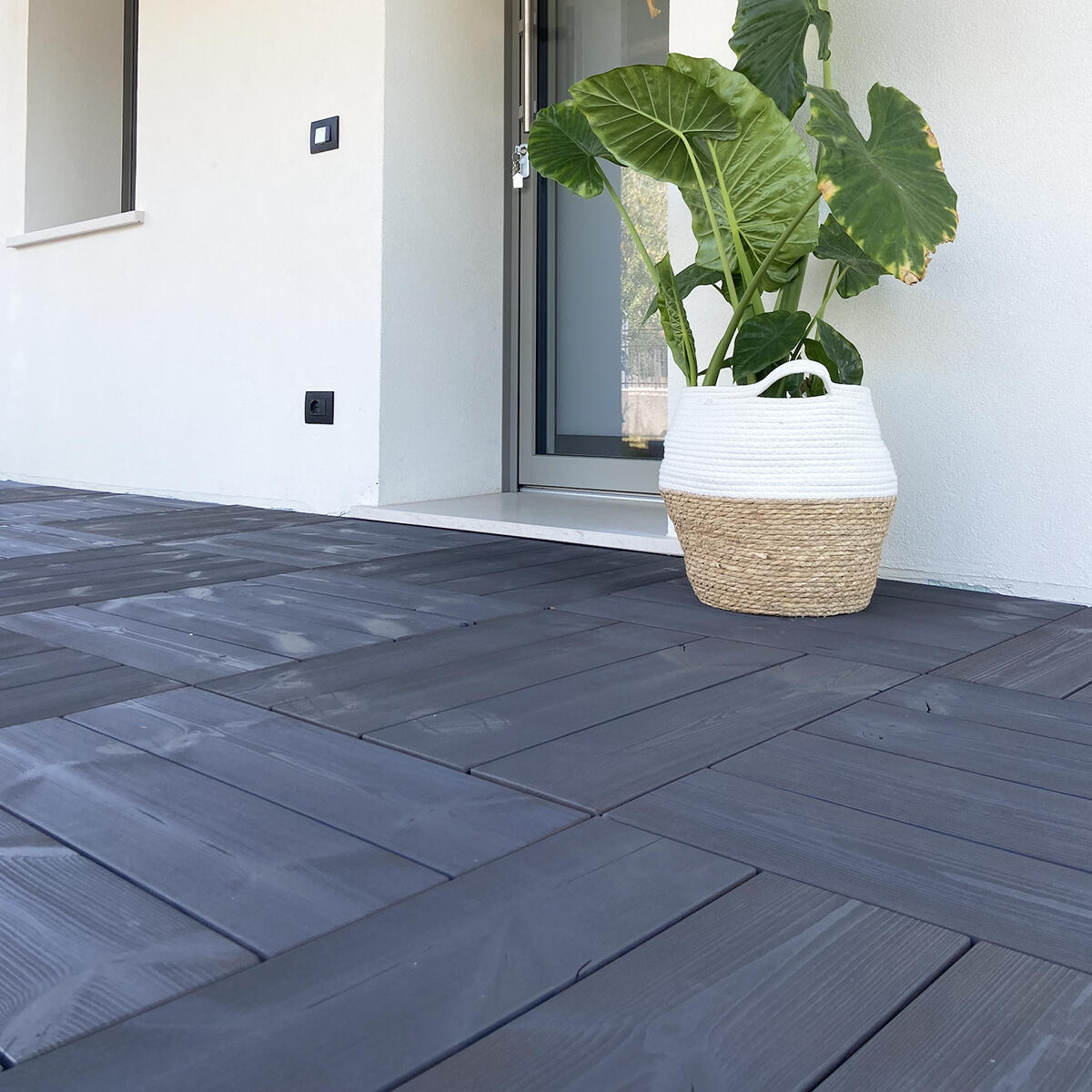 Baldosa encajable madera 60 x 60 cm y 25 mm gris onek