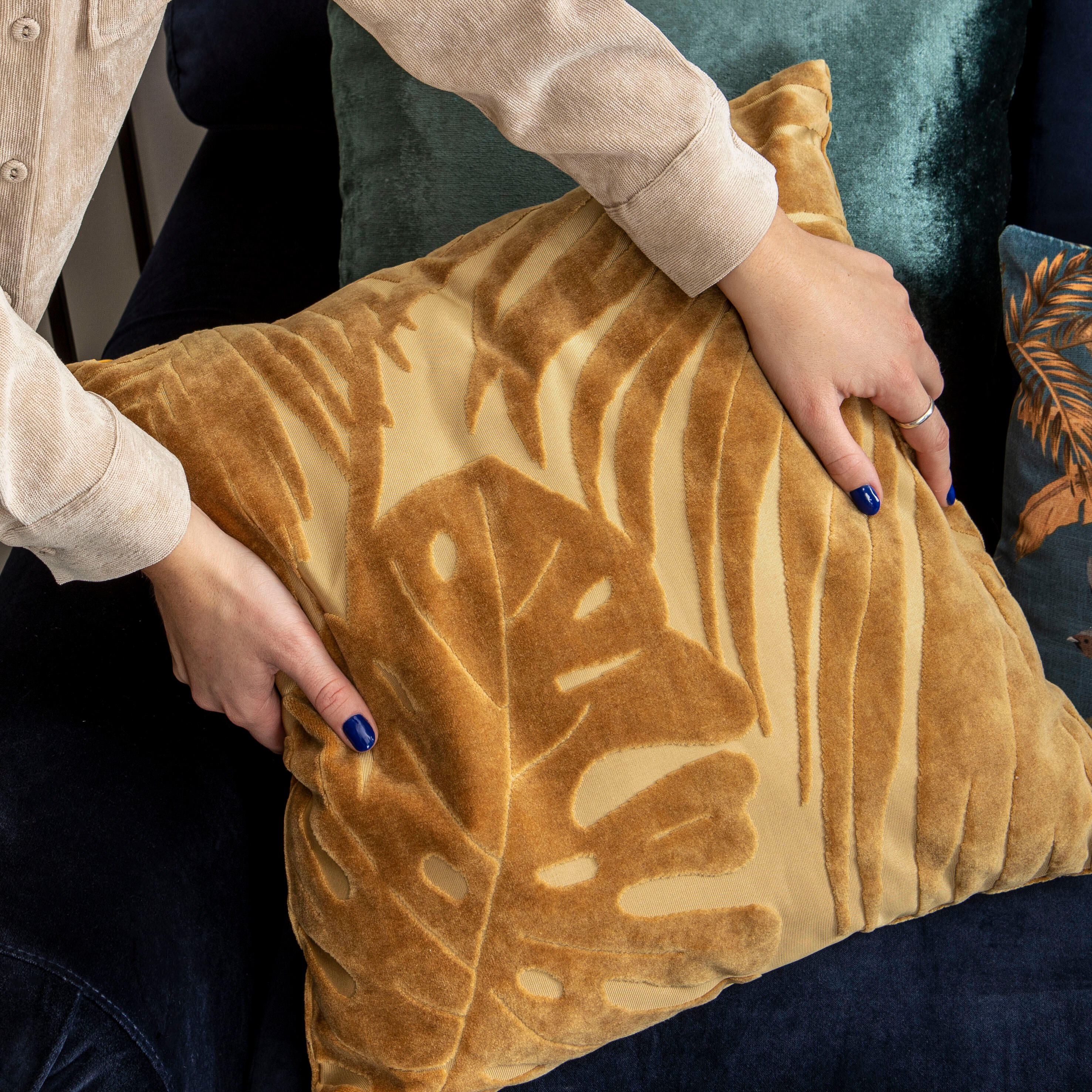 Coussin Neven, jaune l.45 x H.45 cm INSPIRE - 3