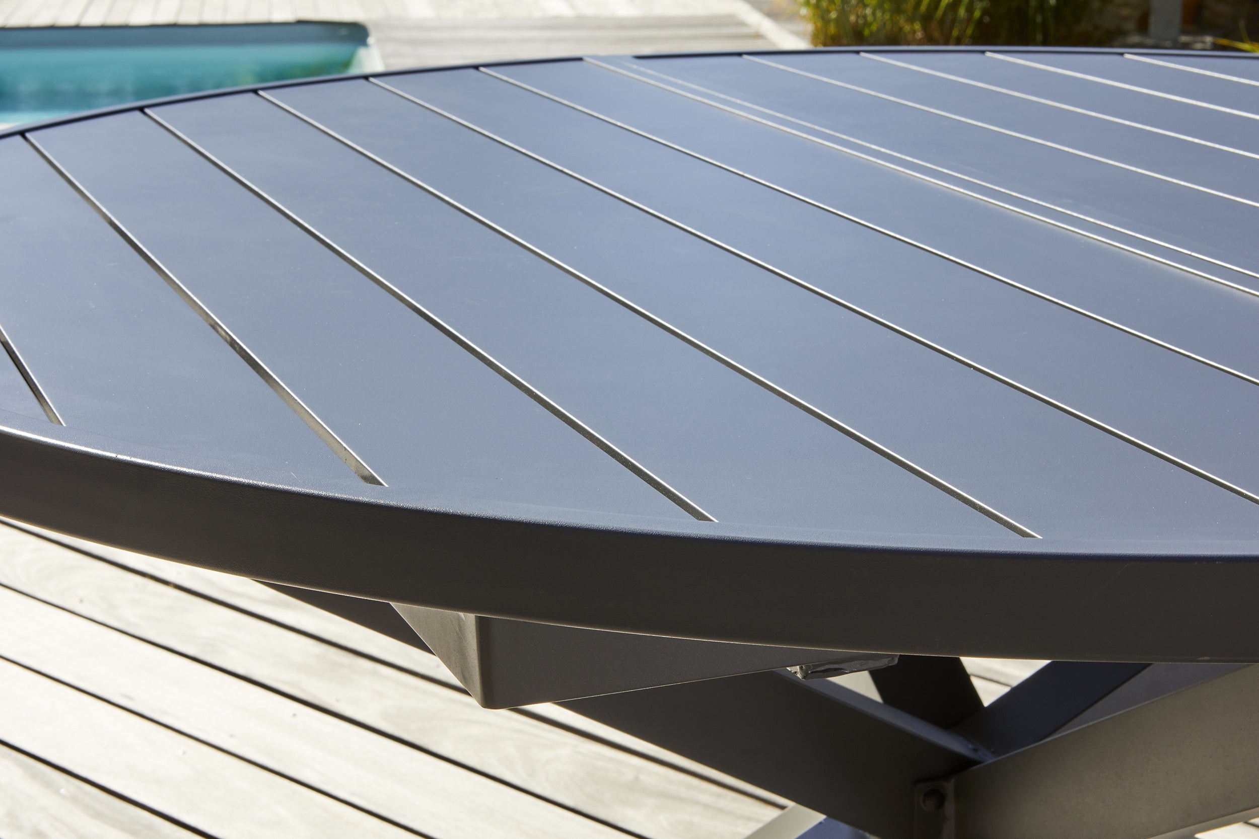 Table de jardin PELOSA 145/199X145 cm en aluminium gris anthracite - DCB GARDEN - 6