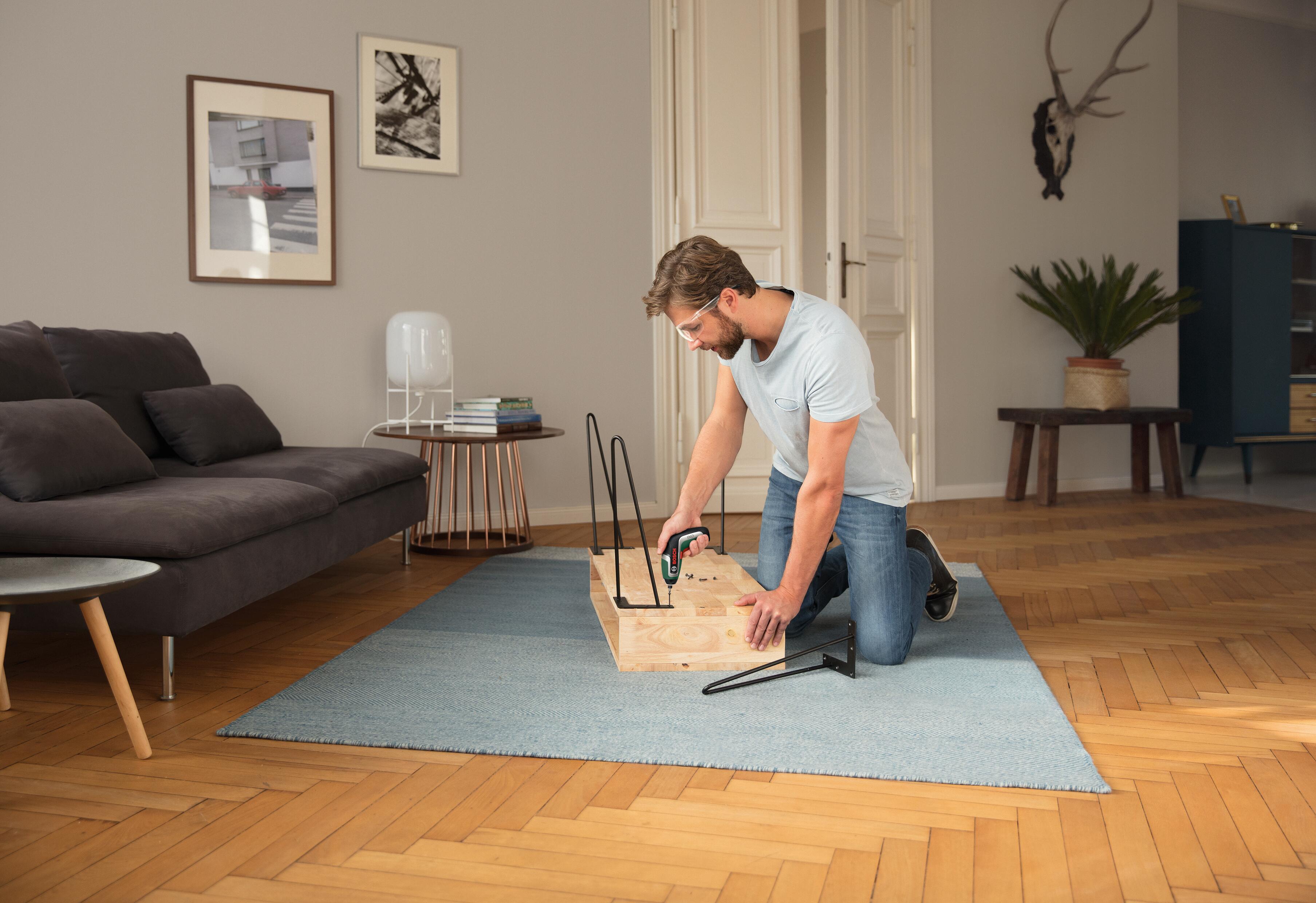 Atornillador a batería BOSCH 3.6V - 1 bateria - 10 puntas - IXO 7 Basic - 5