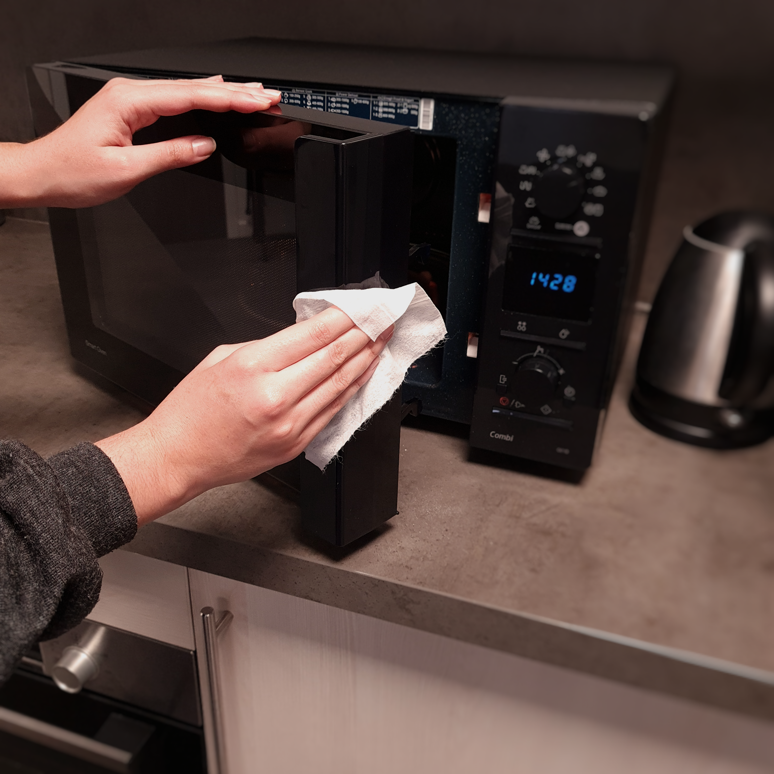 Lingettes désinfectantes SANYTOL x120 - 4