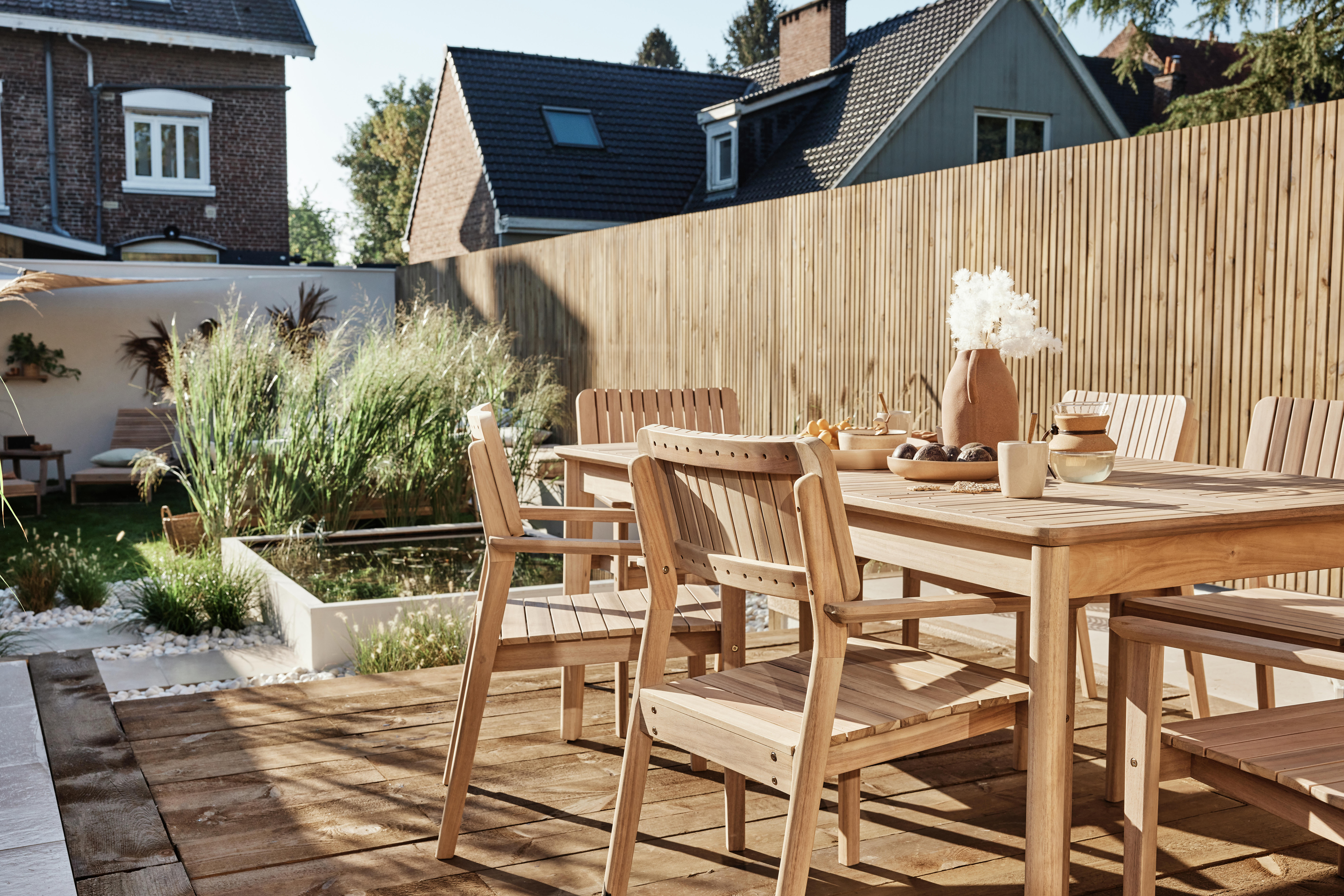 Sedia da giardino con braccioli Atlas NATERIAL, struttura e seduta in acacia bianco - 6
