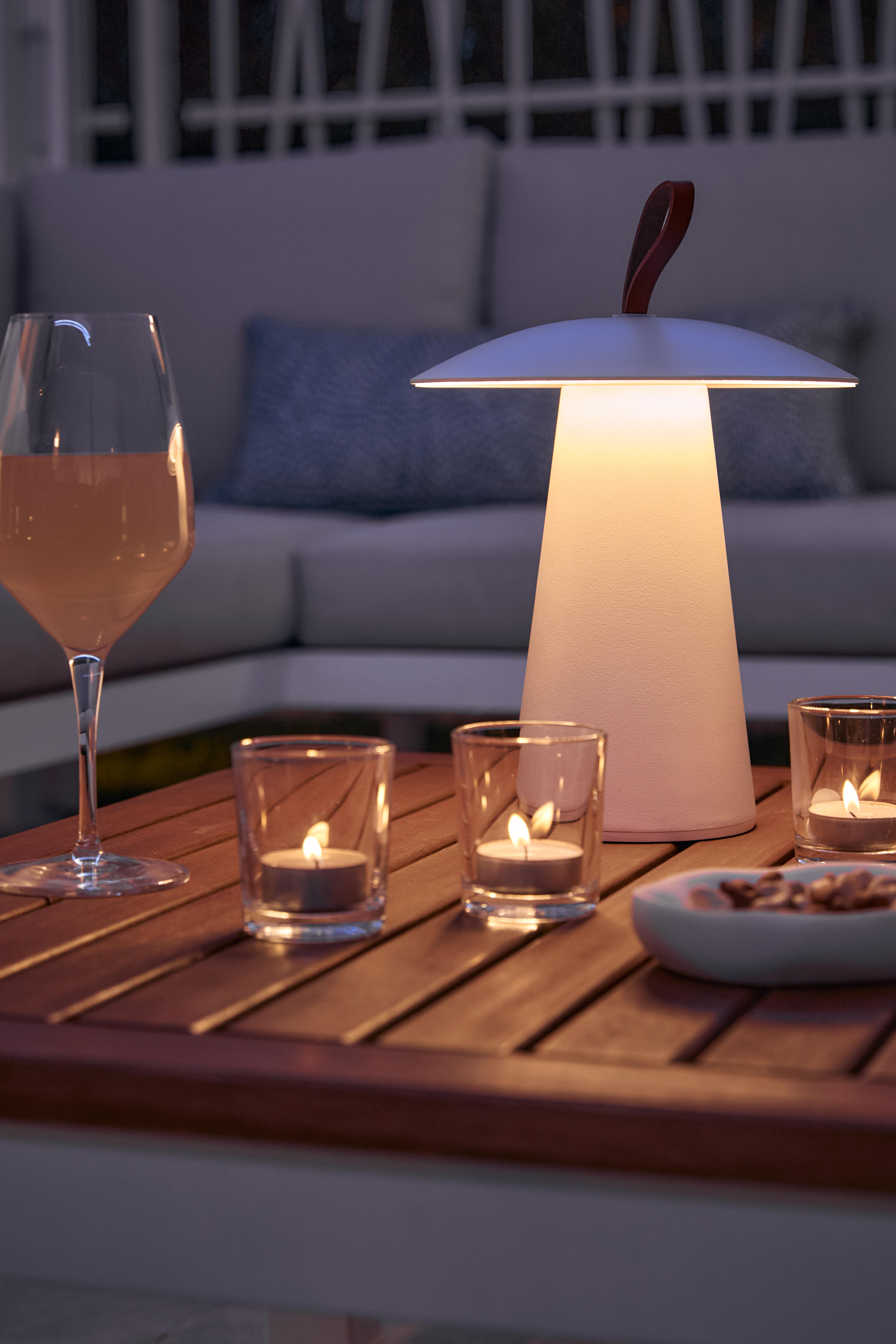 Salotto da giardino angolare per 5 persone bianco Oris NATERIAL con cuscini in poliestere beige - 5