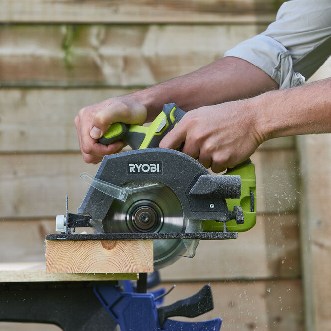 Pack de 5 outils sans fils RYOBI R18ck5a-242s, 2 batteries 4Ah, 2Ah - 5