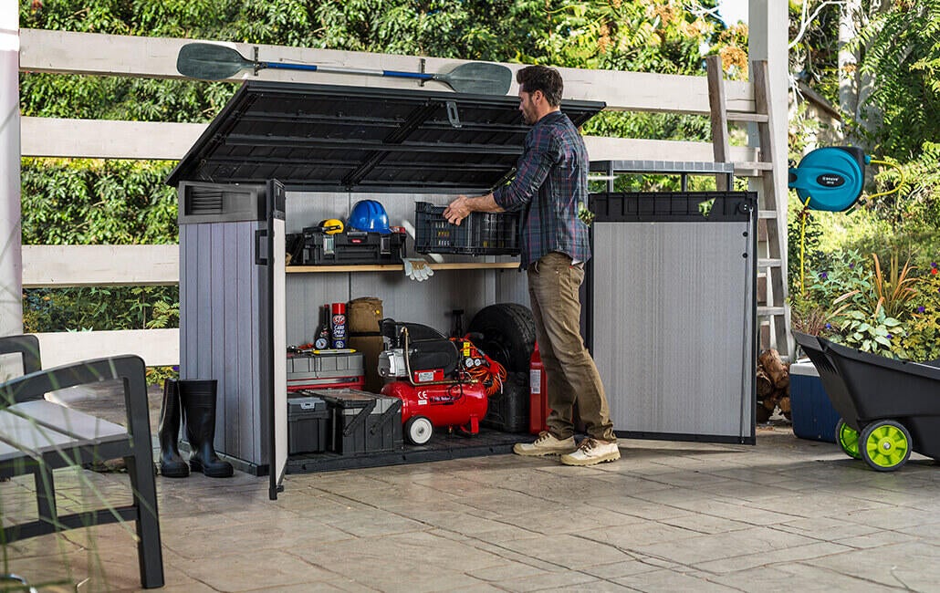 Arcón de resina para exterior KETER 232427 190.5 x 132.5 x 109.3 cm y capacidad de 2020 L - 3