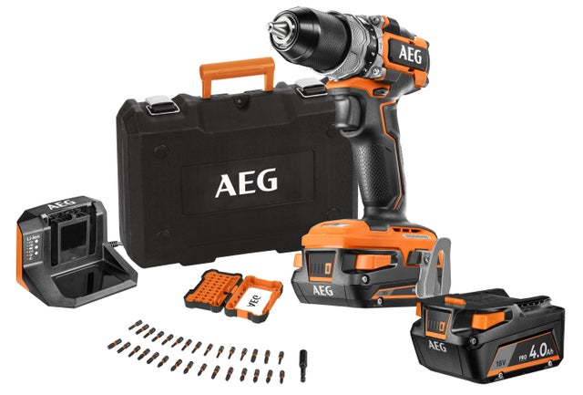 Perceuse visseuse à percussion sans fil 18V Subcompact 4Ah + 2Ah + coffret d'embouts - AEG