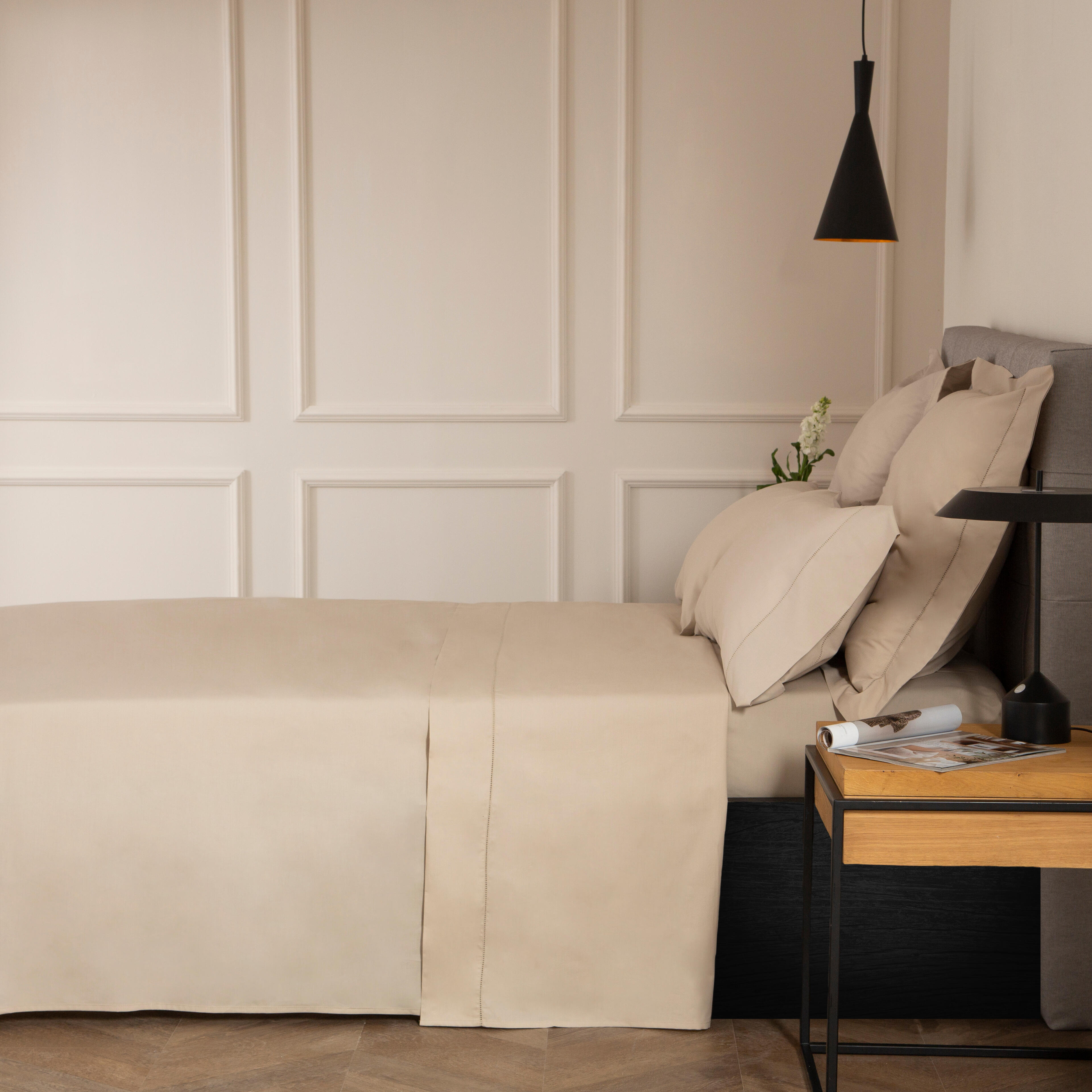 Sábana bajera con elástico algodón percal 200 hilos Vainica beige visón 150x200 para cama de 150 cm - 9