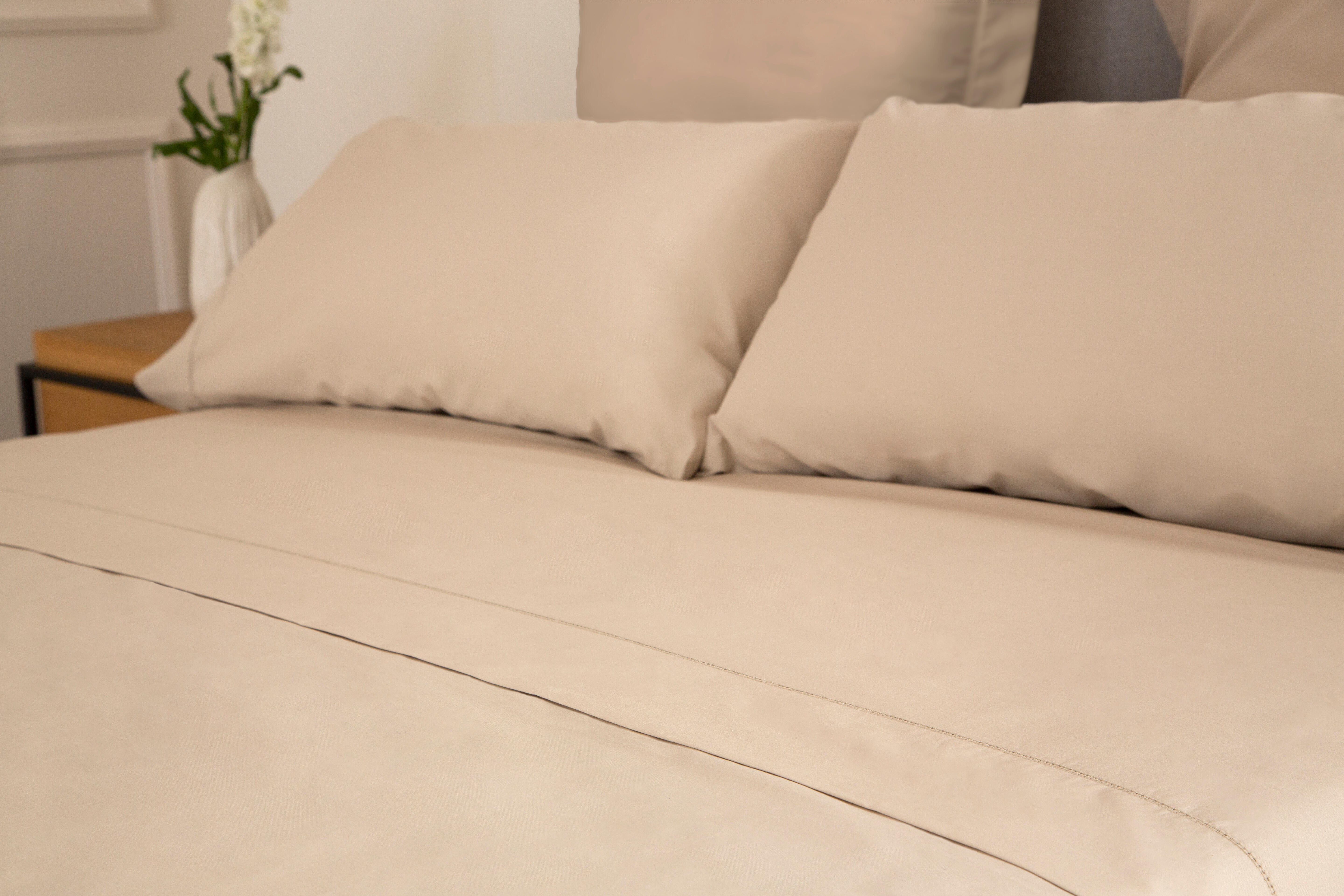 Sábana bajera con elástico algodón percal 200 hilos Vainica beige visón 150x200 para cama de 150 cm - 15