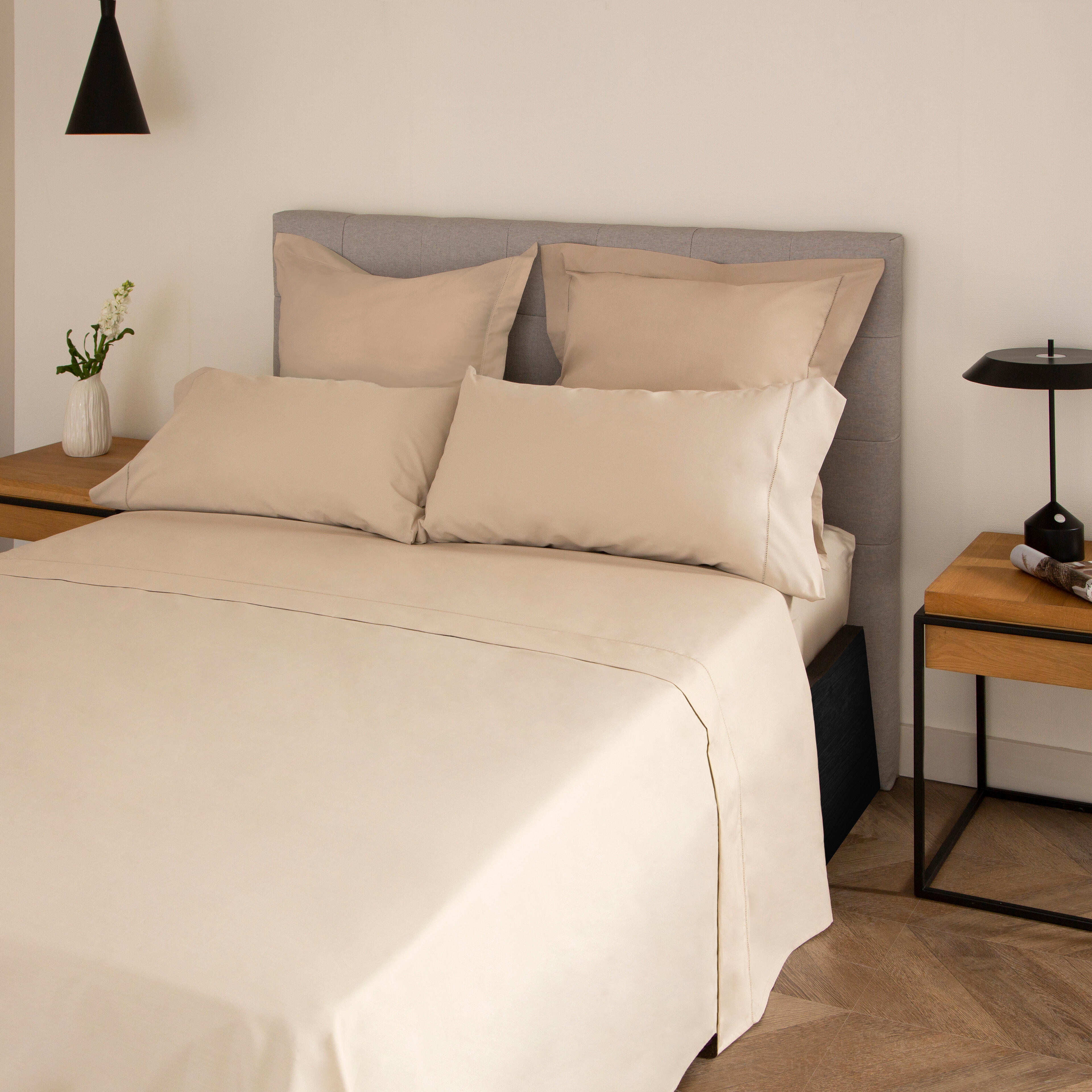 Sábana bajera con elástico algodón percal 200 hilos Vainica beige visón 150x200 para cama de 150 cm - 8