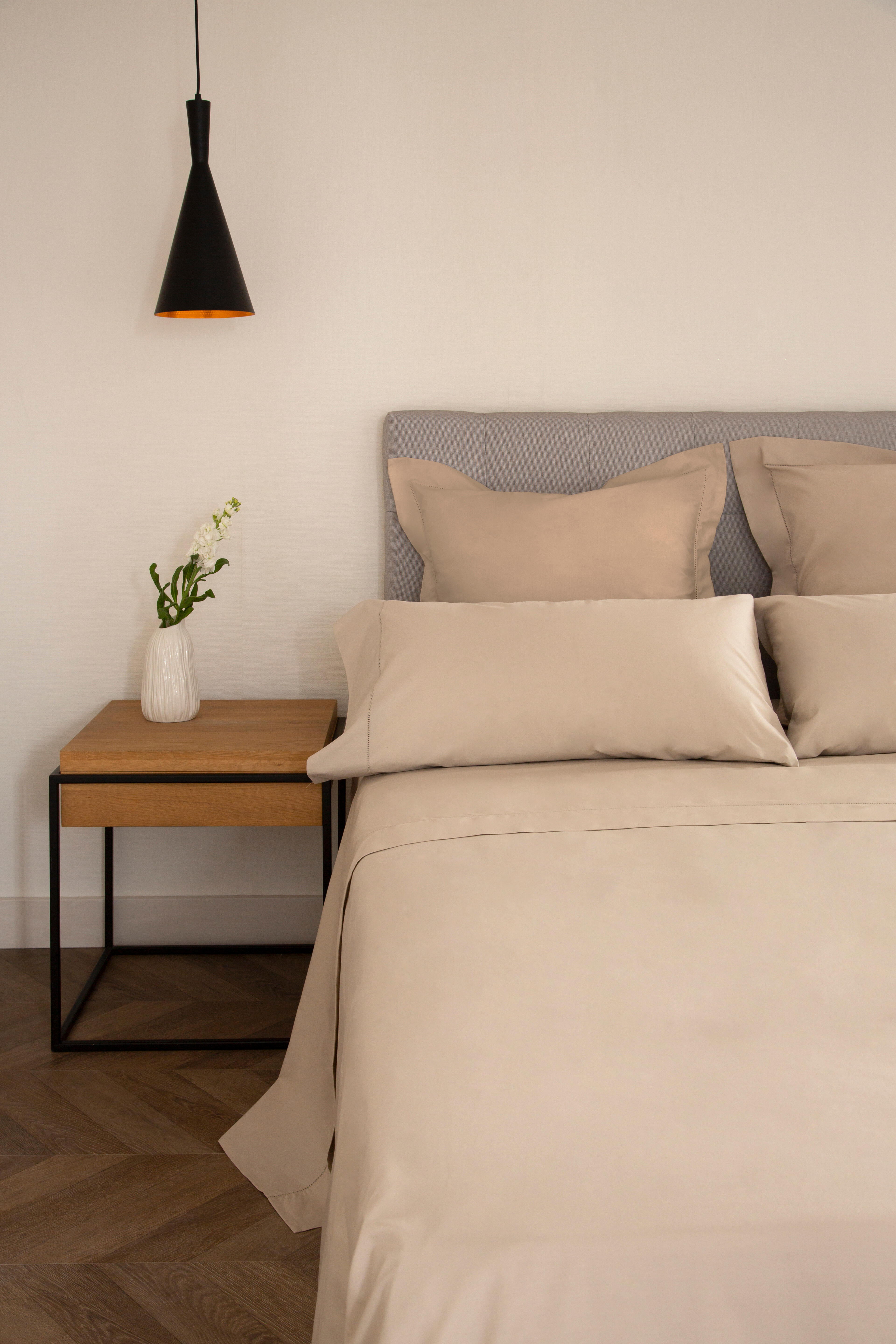 Sábana bajera con elástico algodón percal 200 hilos Vainica beige visón 150x200 para cama de 150 cm - 6
