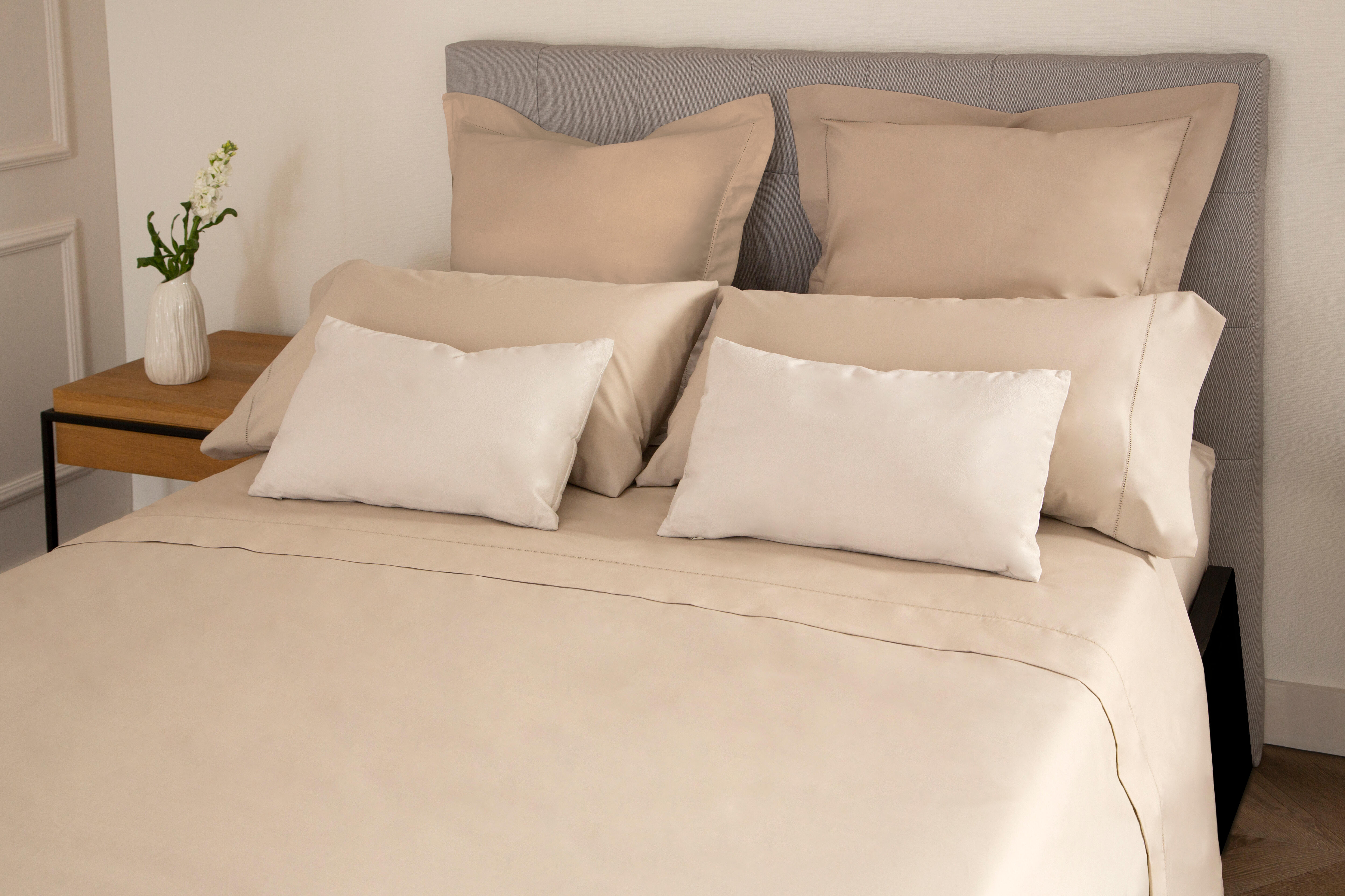 Sábana bajera con elástico algodón percal 200 hilos Vainica beige visón 150x200 para cama de 150 cm - 3