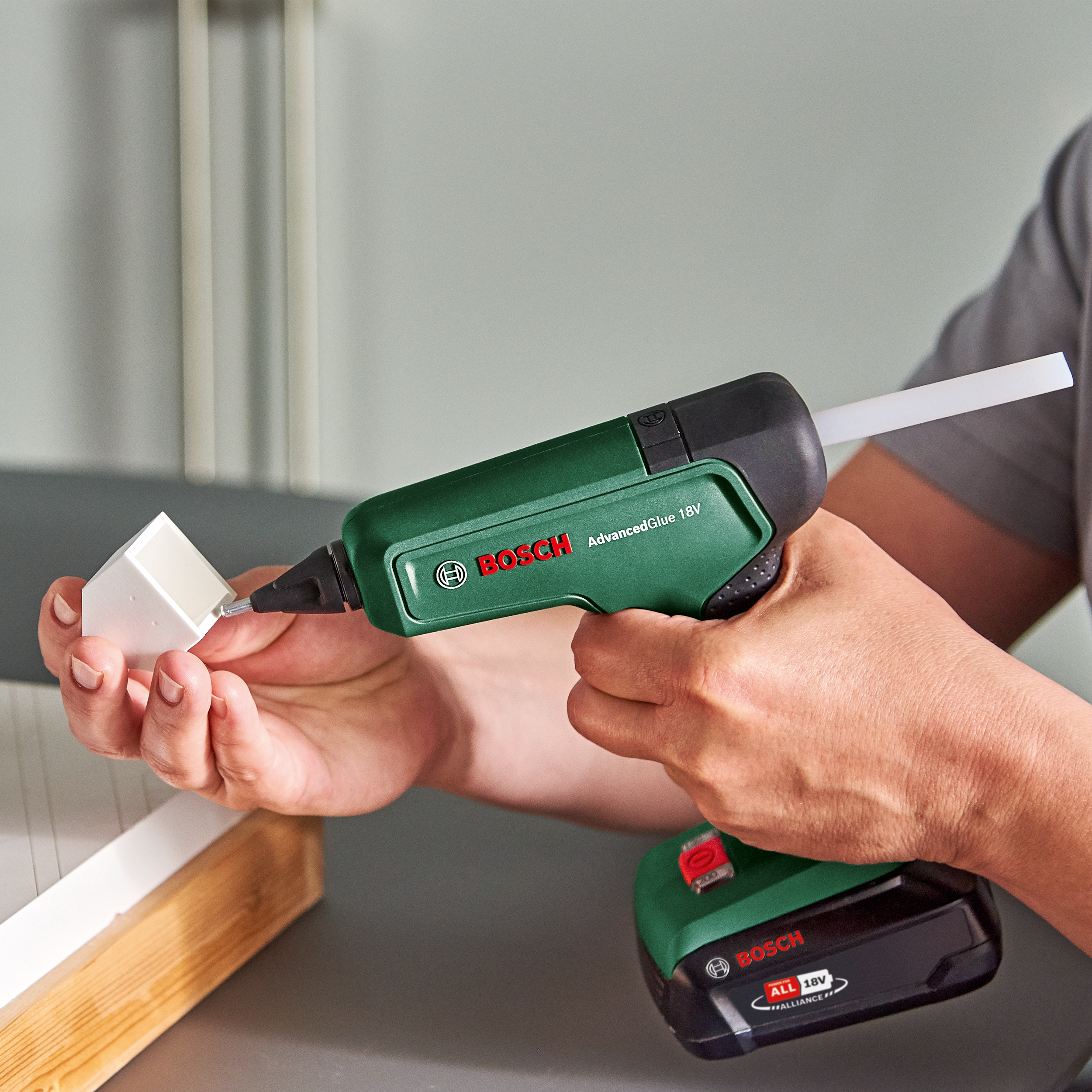 Pistolet do kleju akumulatorowy Advanced Glue 18 V Bosch - 3