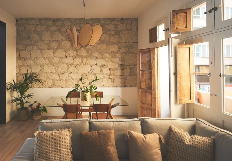 Cómo decorar una casa rústica moderna con muebles baratos