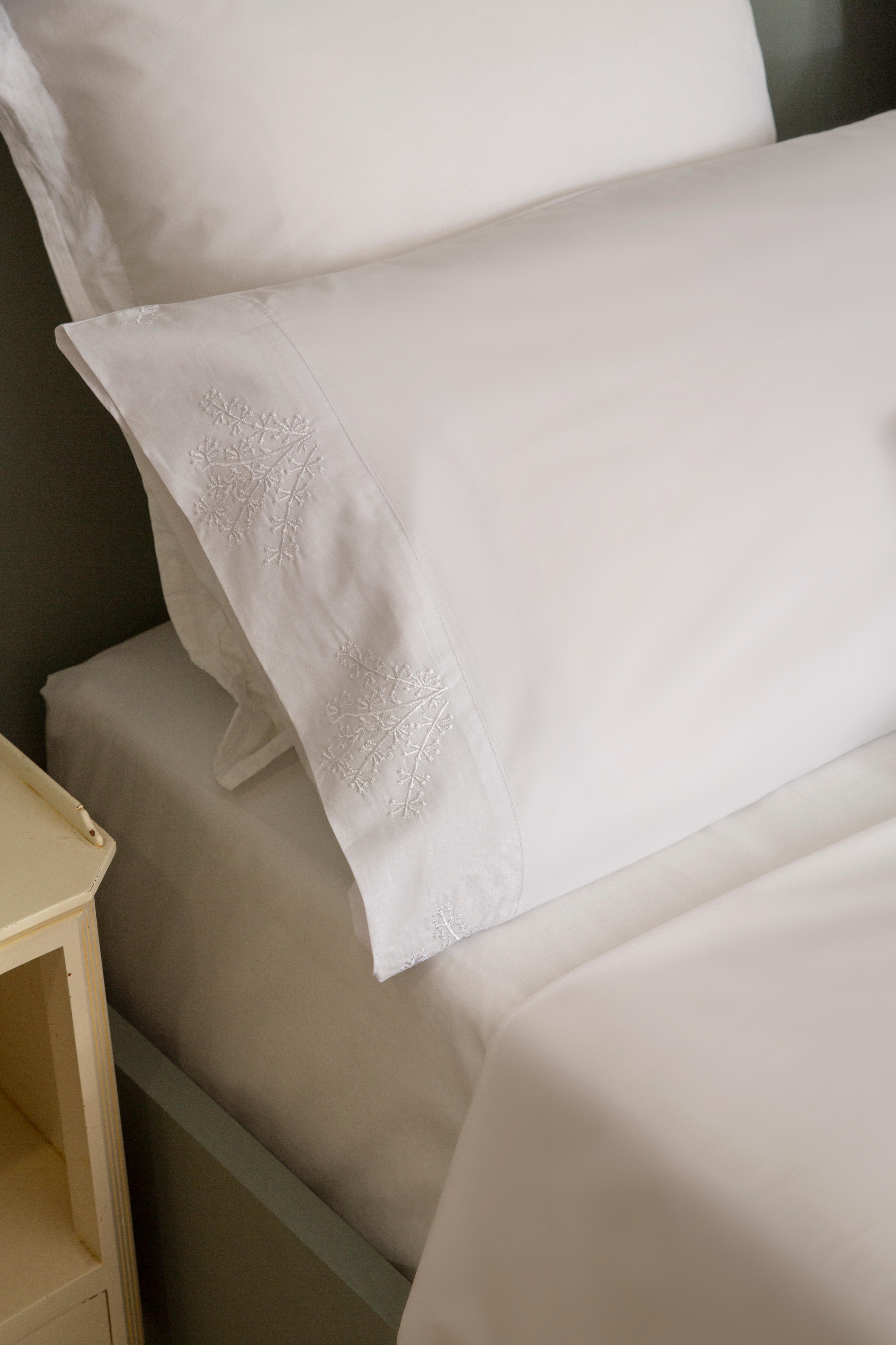 Sábana encimera Bordado Ramas algodón percal 200 hilos blanco 210x270 para cama de 135 cm - 31