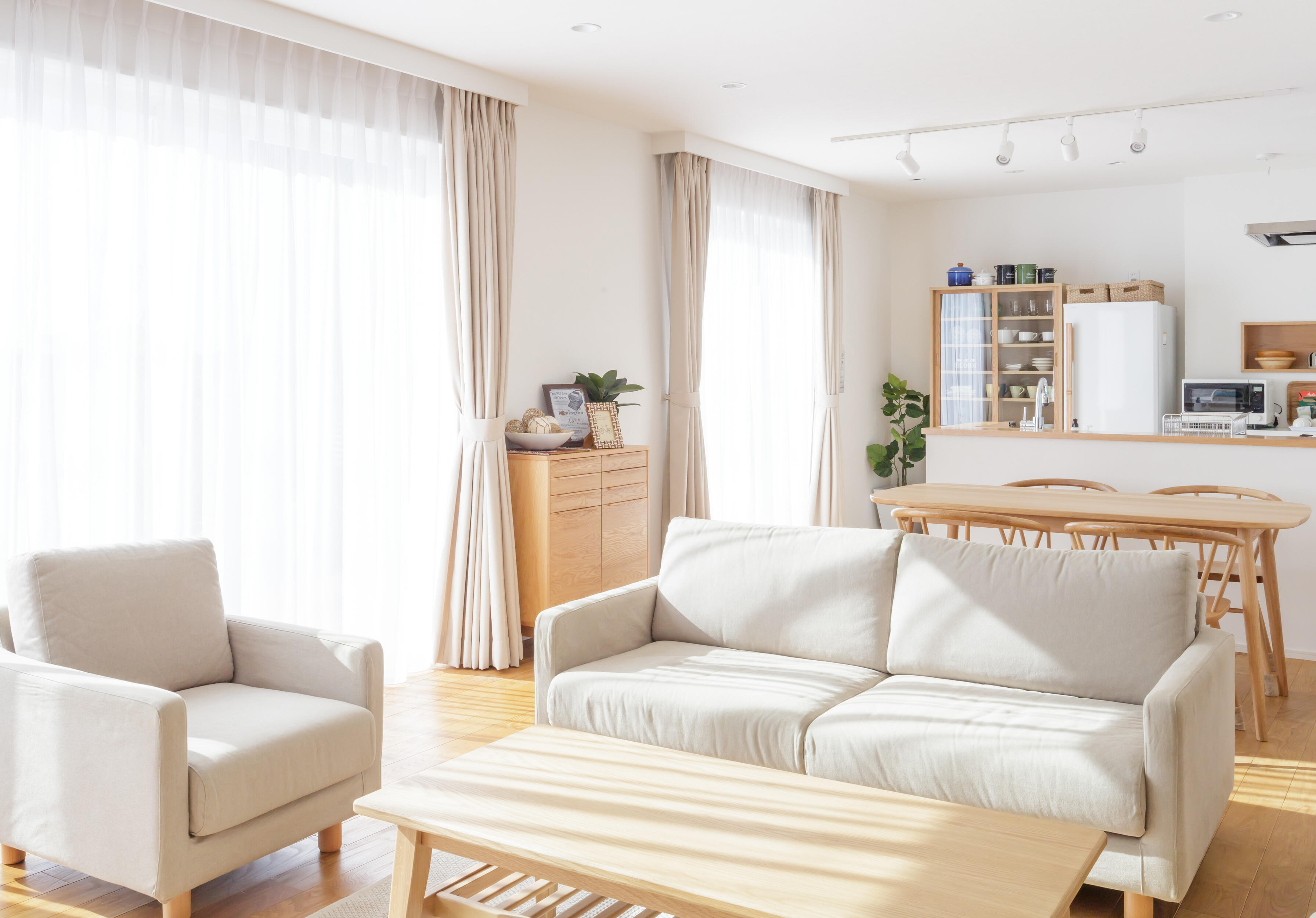 Listwa karniszowa LK-3 do LED z polimeru 6.5 x 200 cm DMS - 2