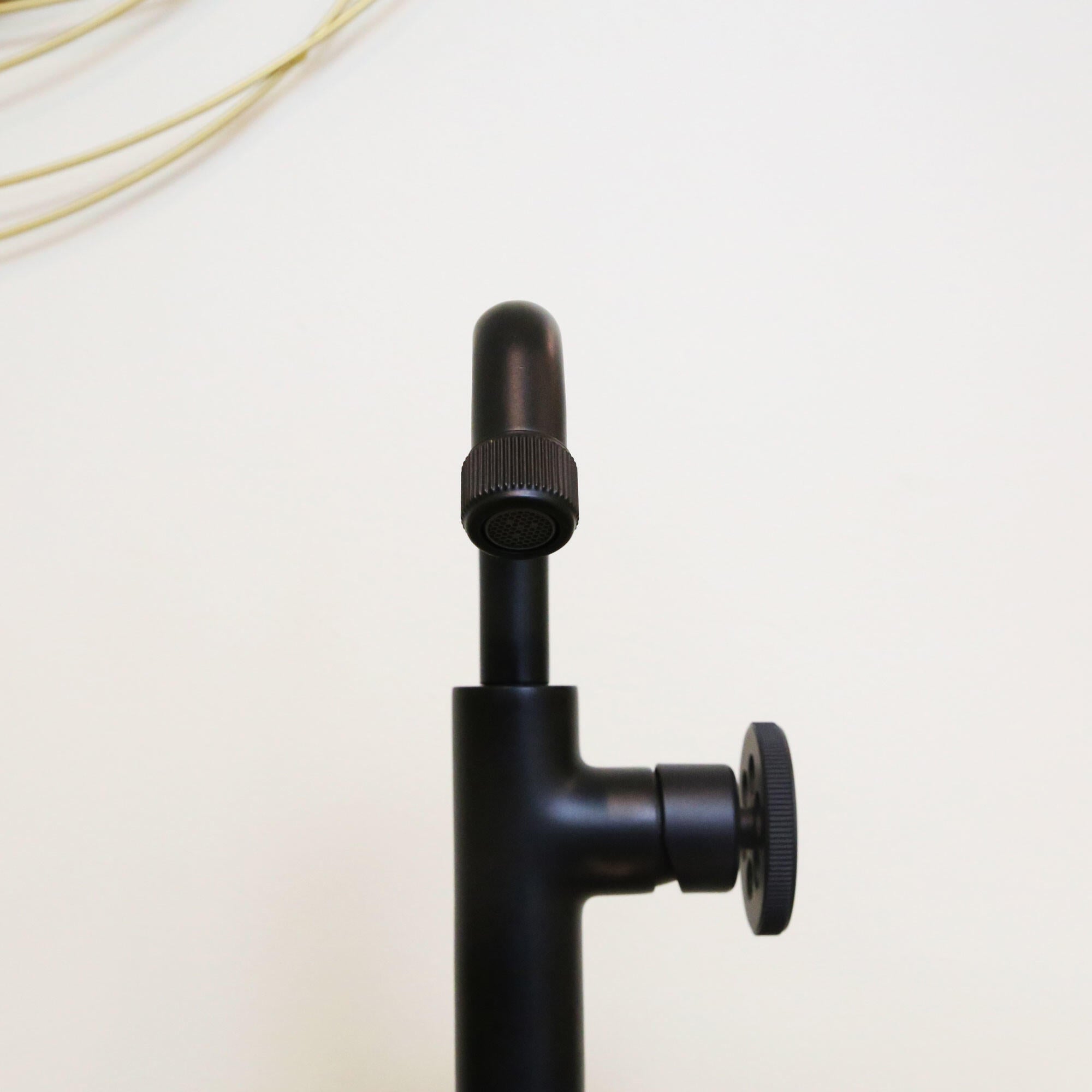 Mitigeur lavabo bec pivotant 360° noir mat, Indus, ESSEBAGNO - 6