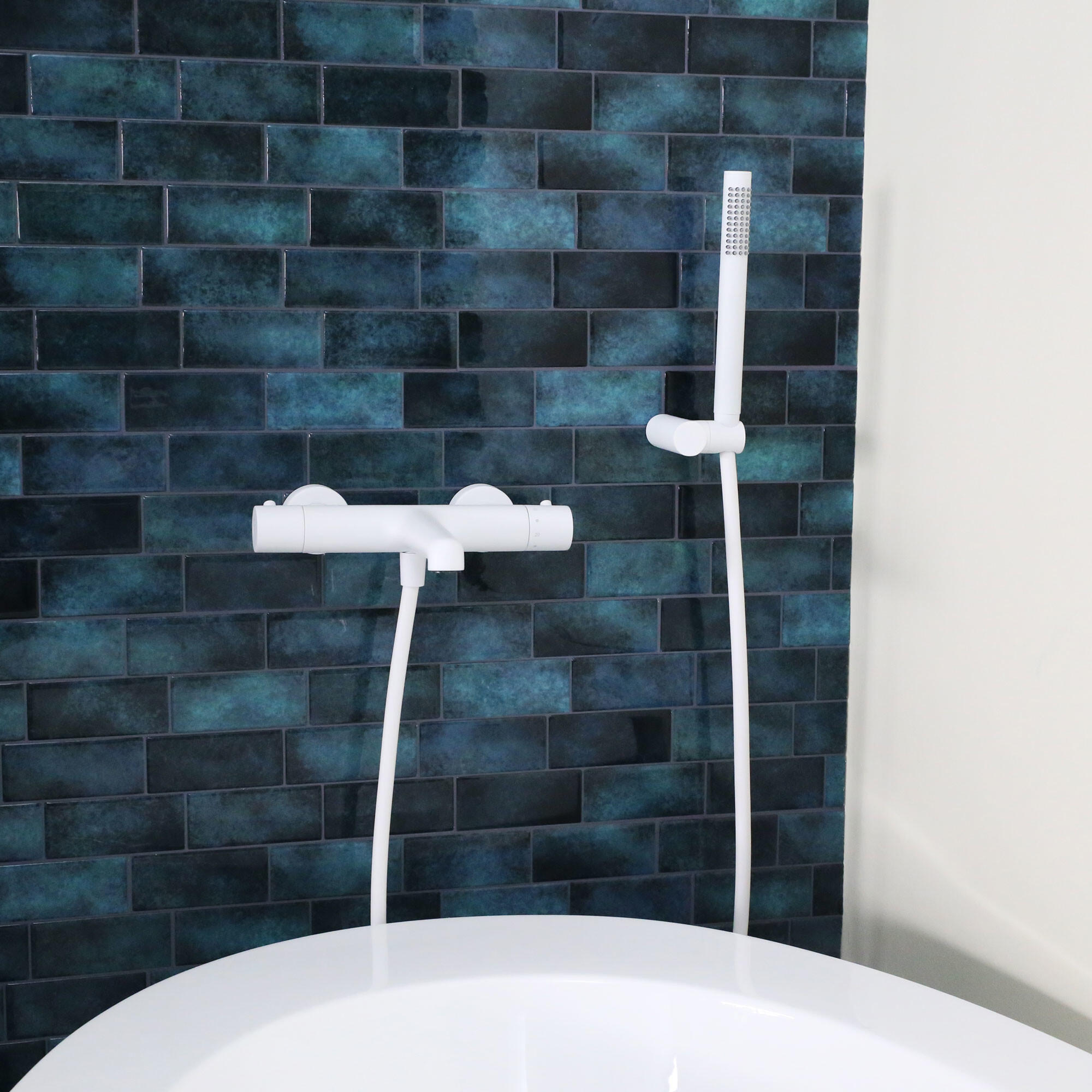 Mitigeur de douche thermostatique blanc mat, Envol, ESSEBAGNO - 4