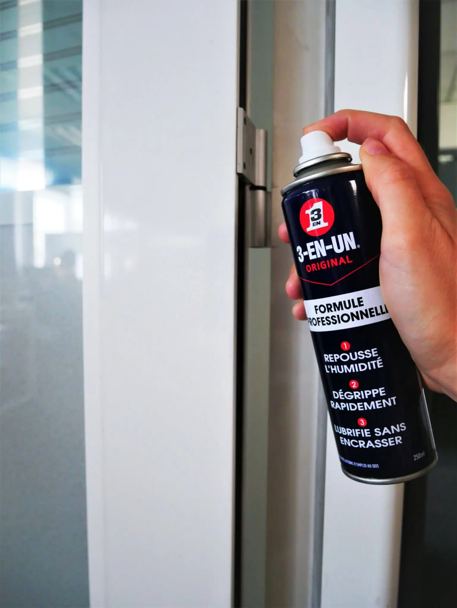 Lubrifiant multifonction en aérosol, 250 ml 3-EN-UN - 2
