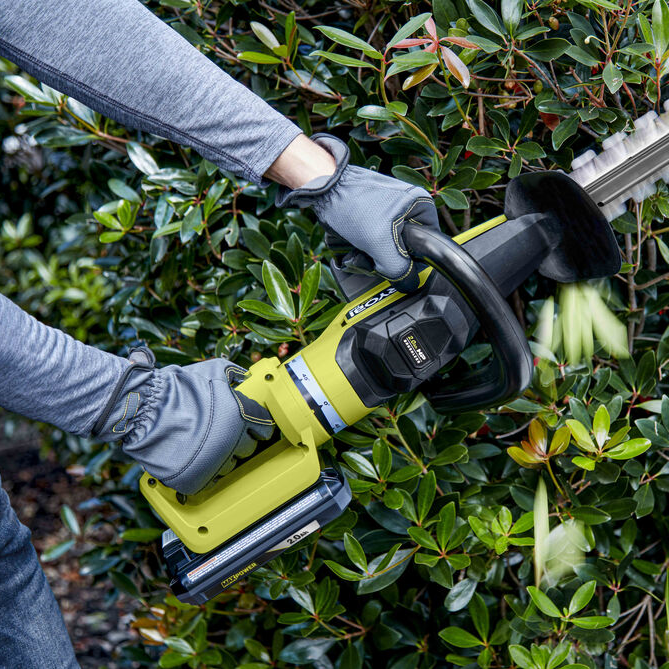 Taille-haie sans fil brushless RYOBI Ry36htx65a-0 36V, L.65 cm, sans batterie