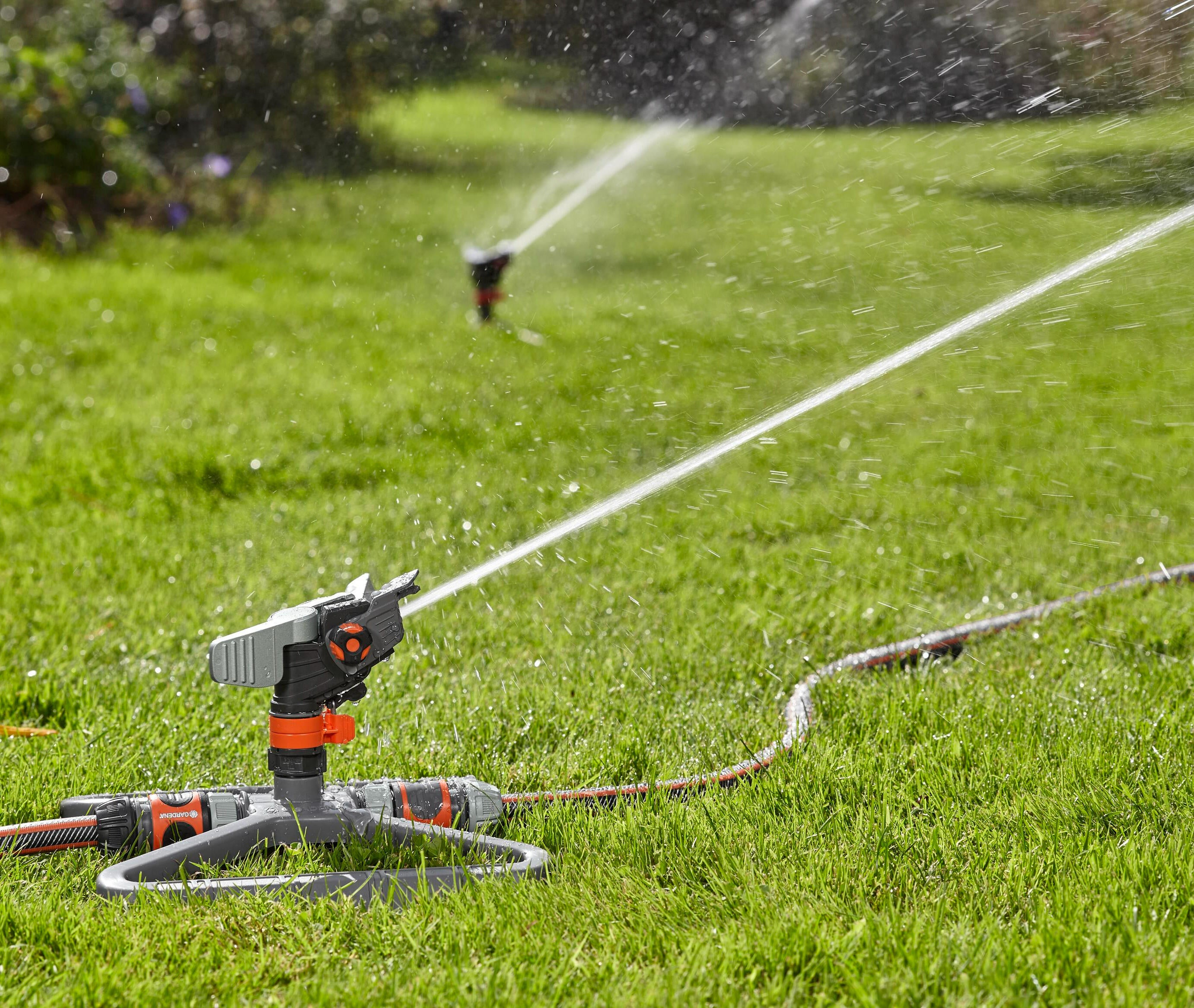 Arroseur-canon sur traîneau GARDENA Premium  8135-20 - 2