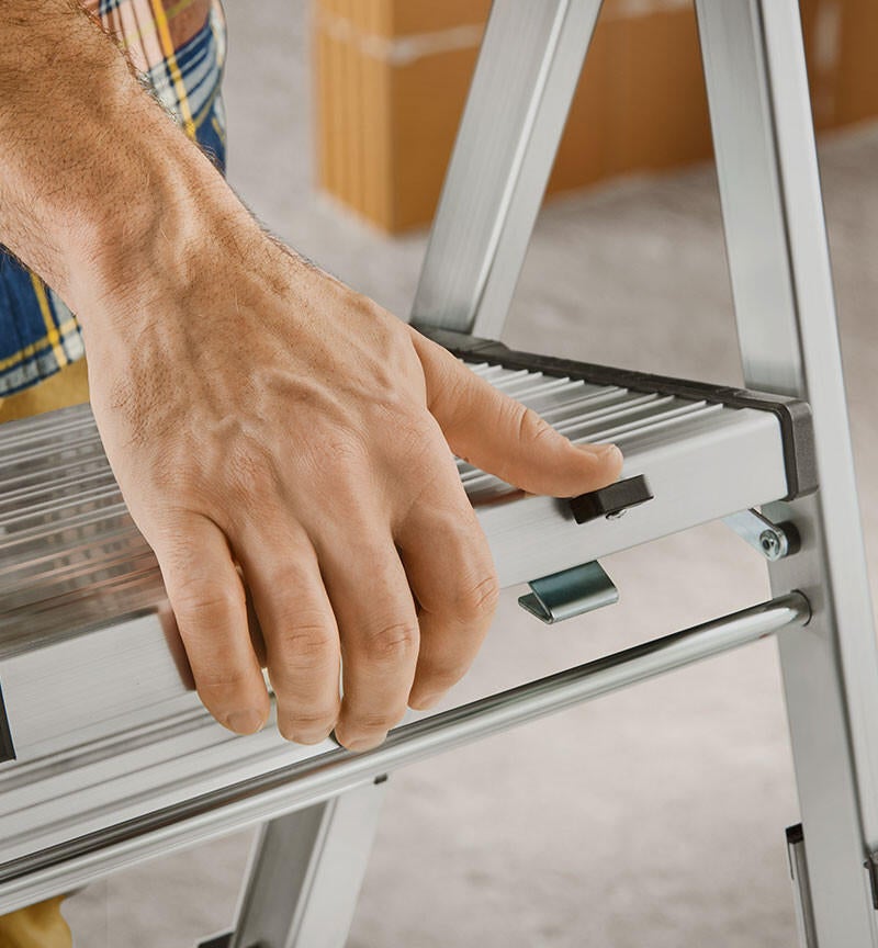 Escabeau professionnel télescopique HAILO TL100 3-5 marches adapté aux escaliers - 14