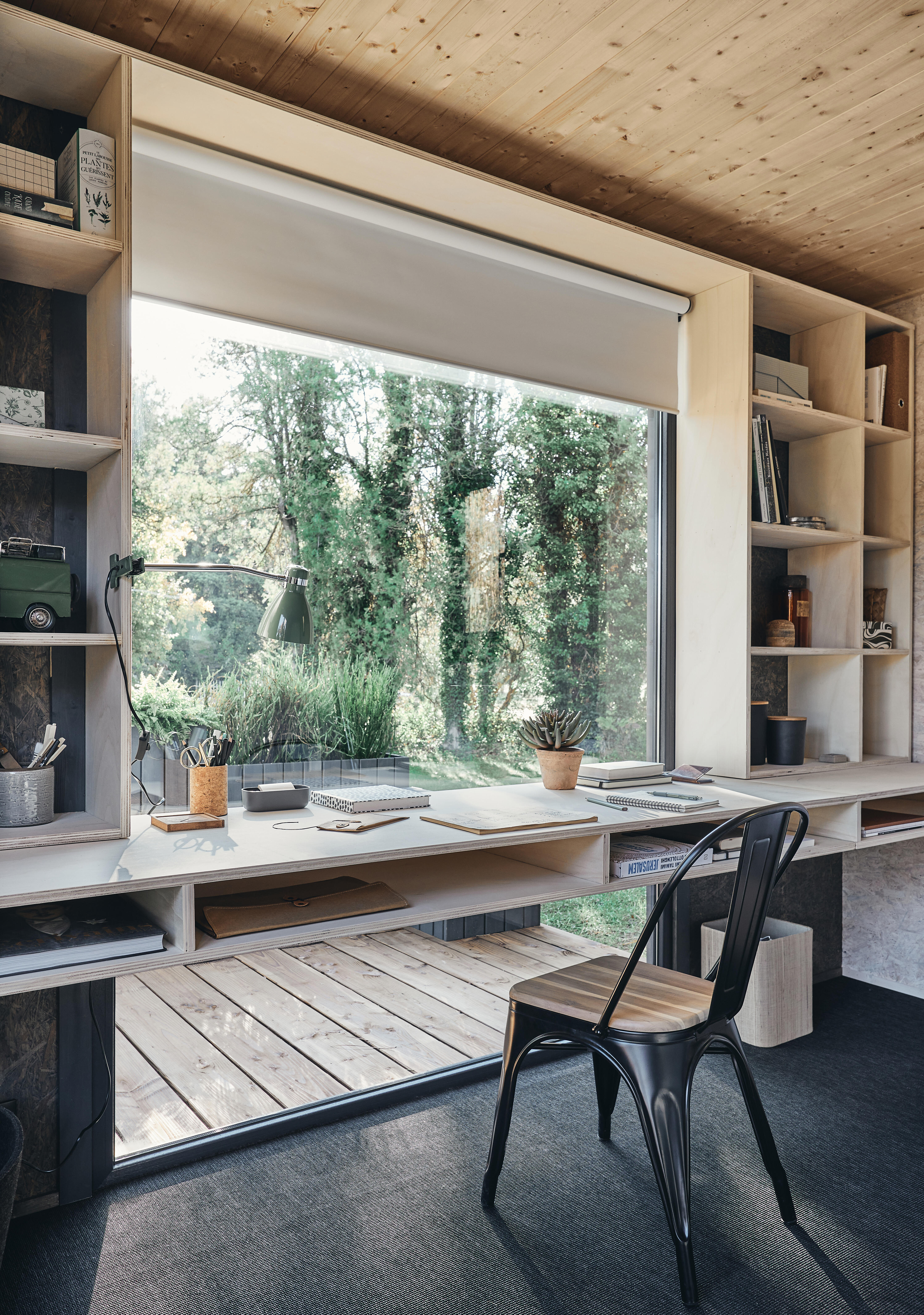 Sedia da giardino in acciaio nero Oxford, seduta in legno nero - 3