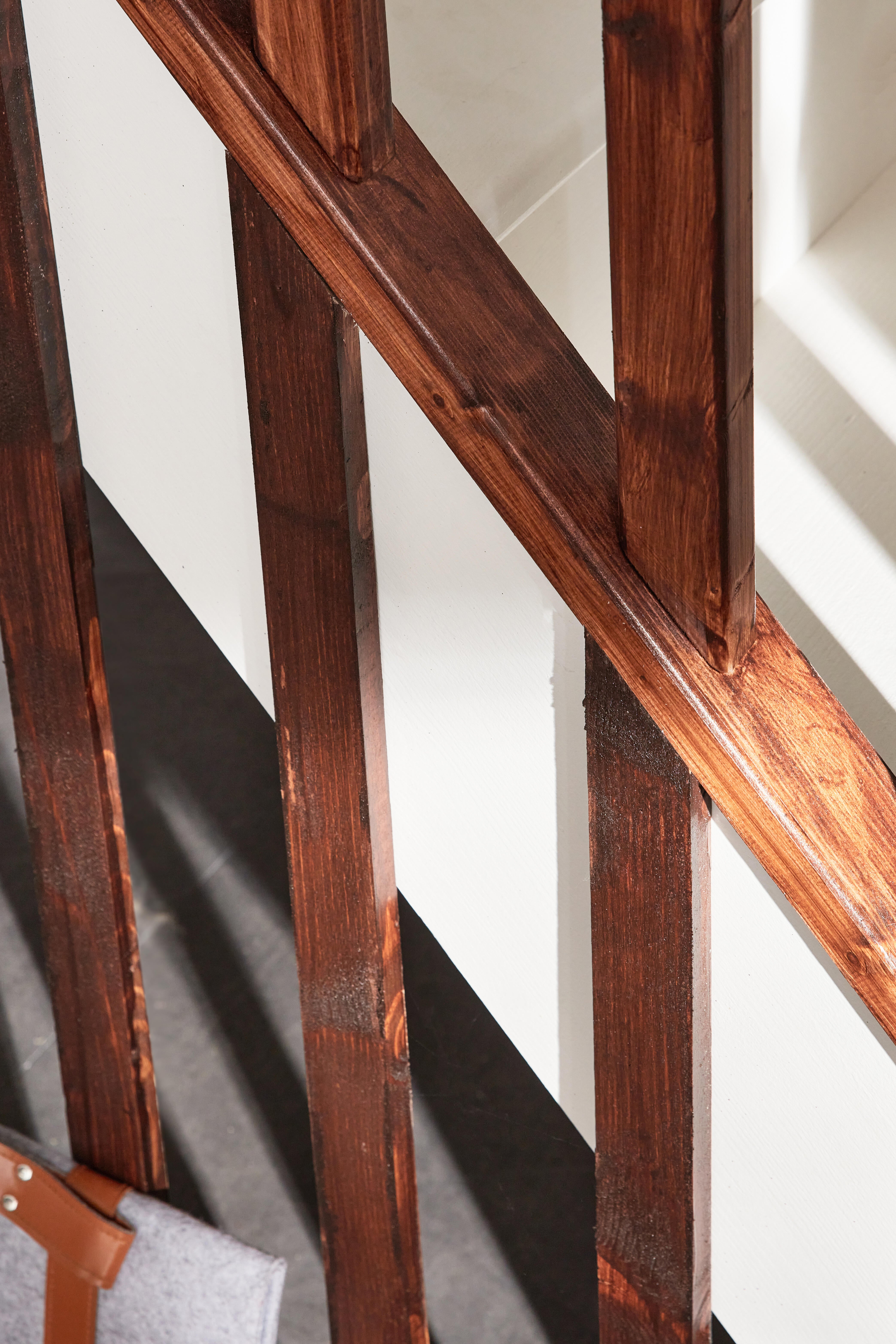 Listón de abeto cepillado 44x67mm x 2.4M (ancho x espesor x largo) - 23