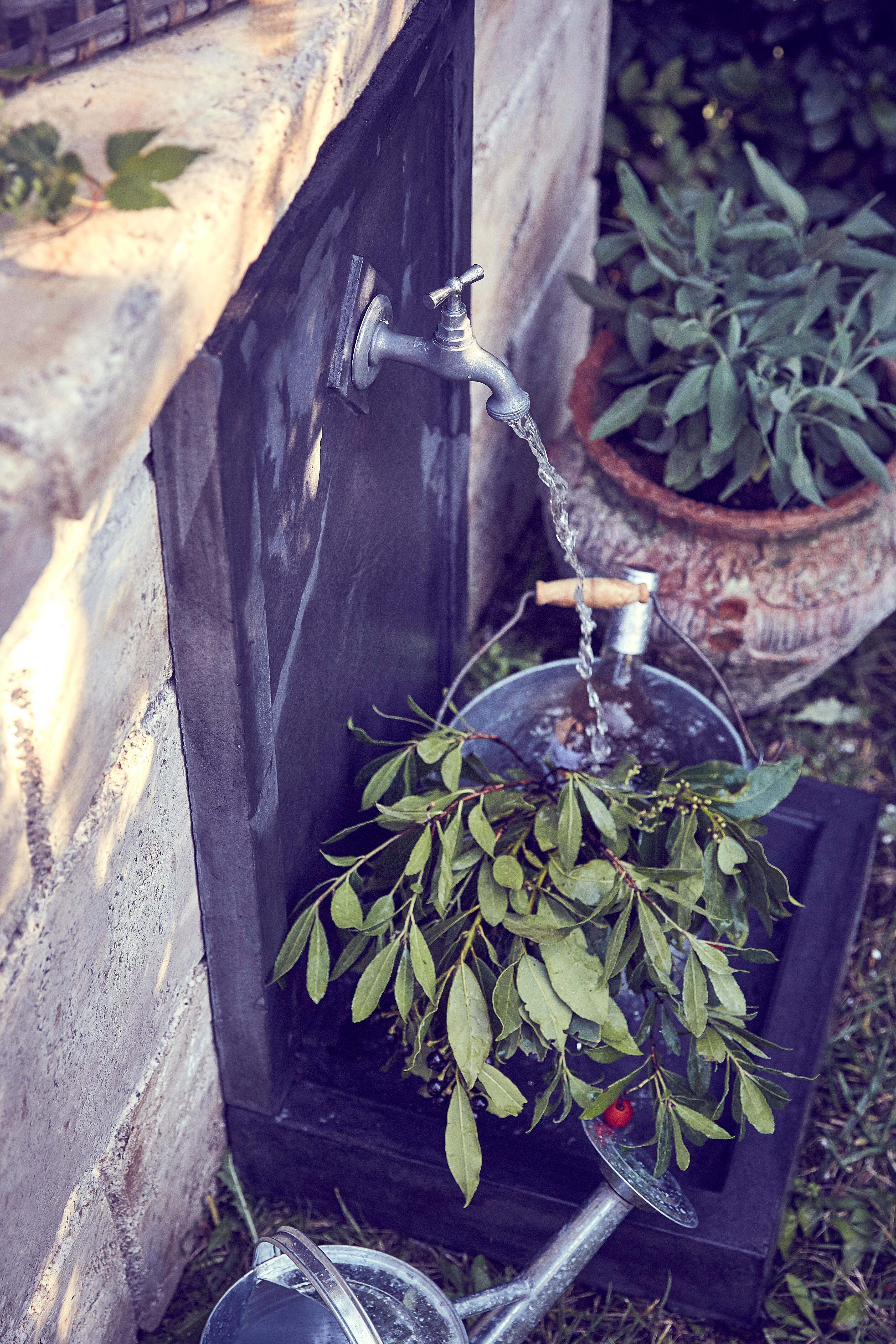 Fontaine de jardin en pierre reconstituée gris Avalon - 3