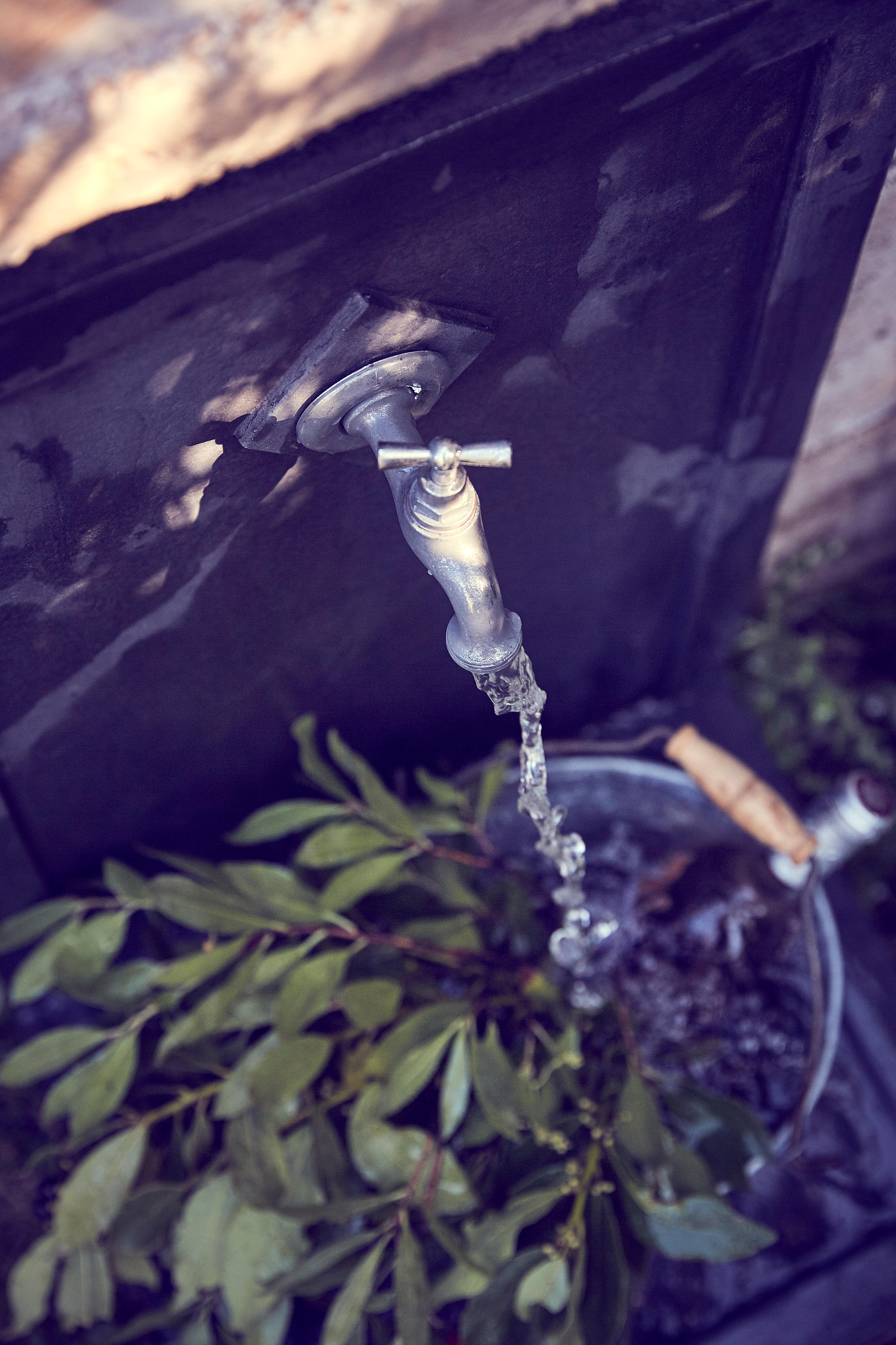 Fontaine de jardin en pierre reconstituée gris Avalon - 2