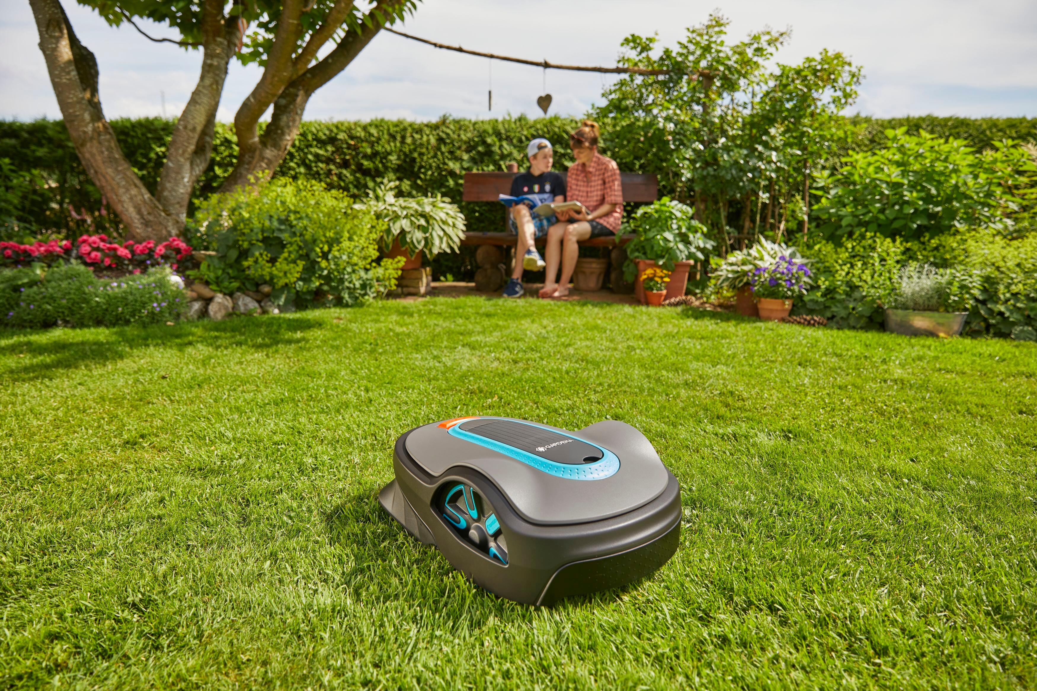 Robot tondeuse connecté GARDENA SILENO life - 1000m² - 15102-26 Bluetooth - 8