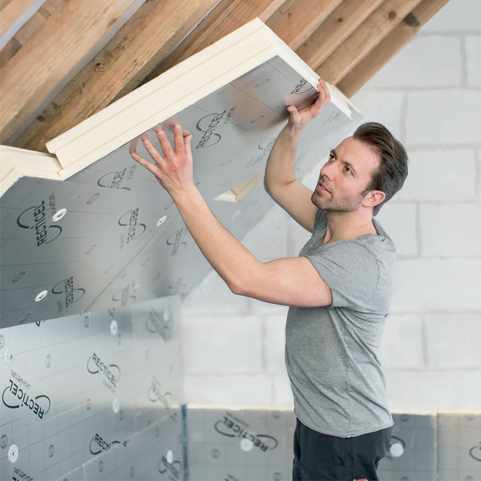 6 panneaux polyuréthane et alu. RECTICEL, R=1.8, Ep.40 mm, L.1.2 x l.0.6 m - 2