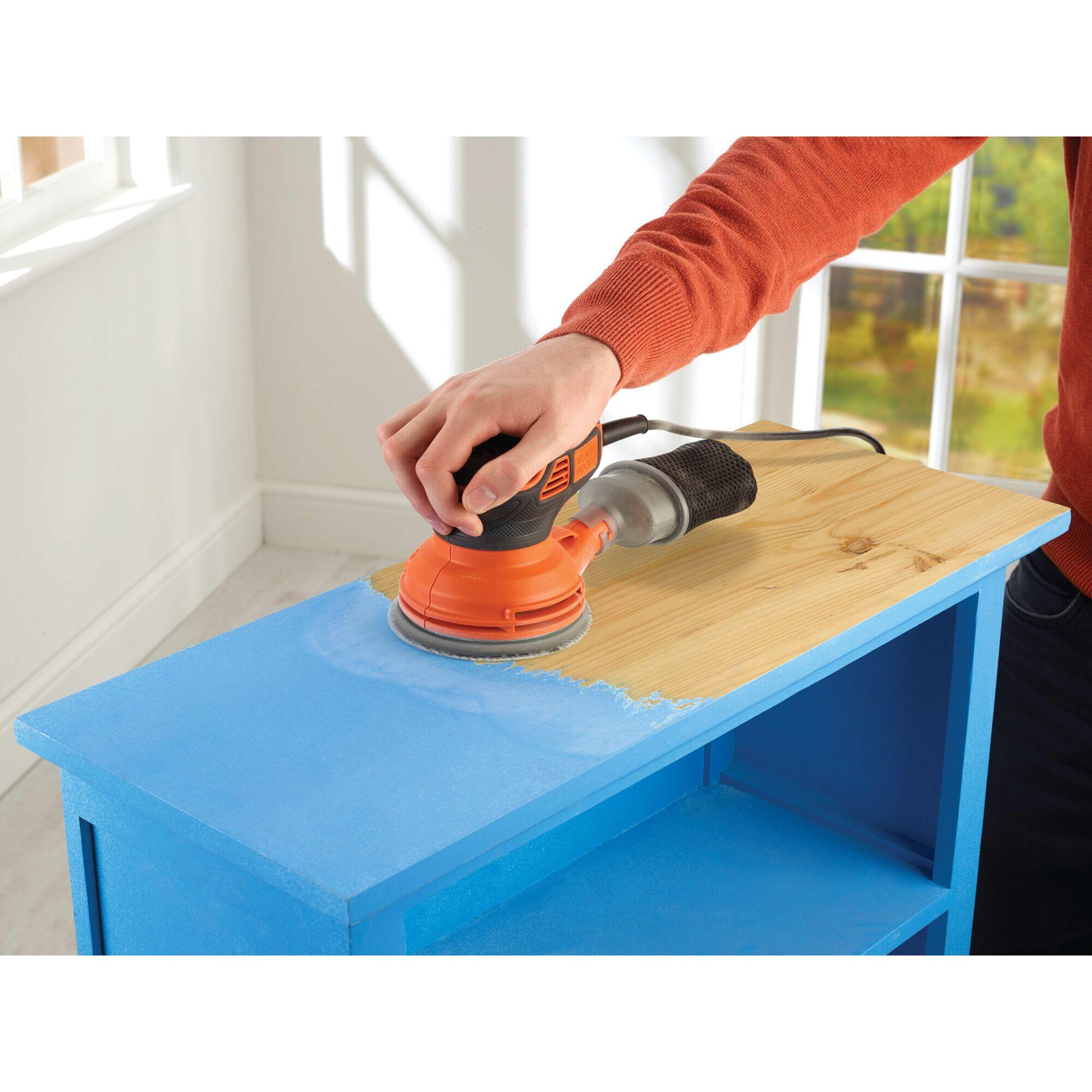 Lixadora Rotorbital 125 mm 240 W Black&Decker KA199-QS - 3