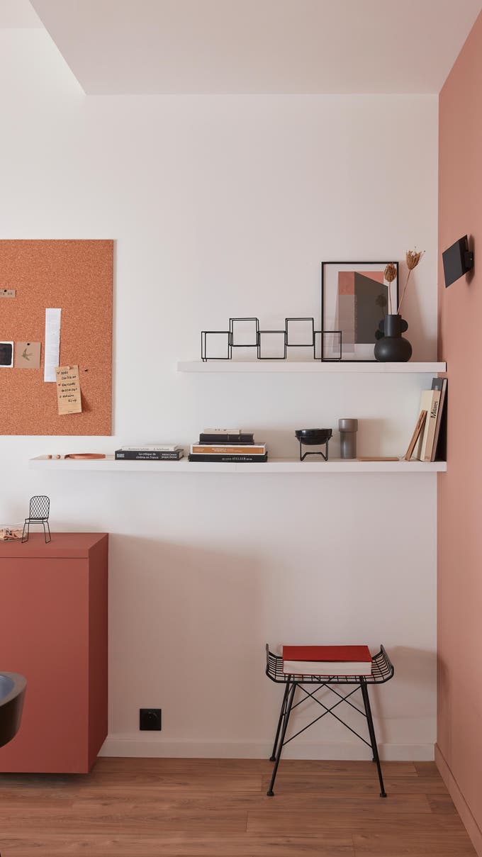 sala pintada com branco e rosa