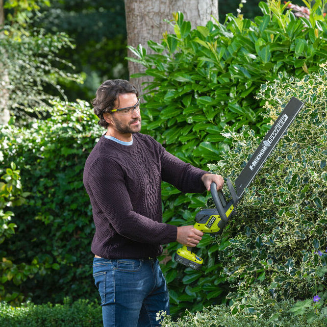 Taille-haie sans fil RYOBI One+ Linea 18HT50A-0 18V, L.50 cm, sans batterie
