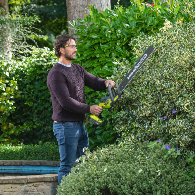 Taille-haie sans fil RYOBI One+ Linea 18HT50A-0 18V, L.50 cm, sans batterie