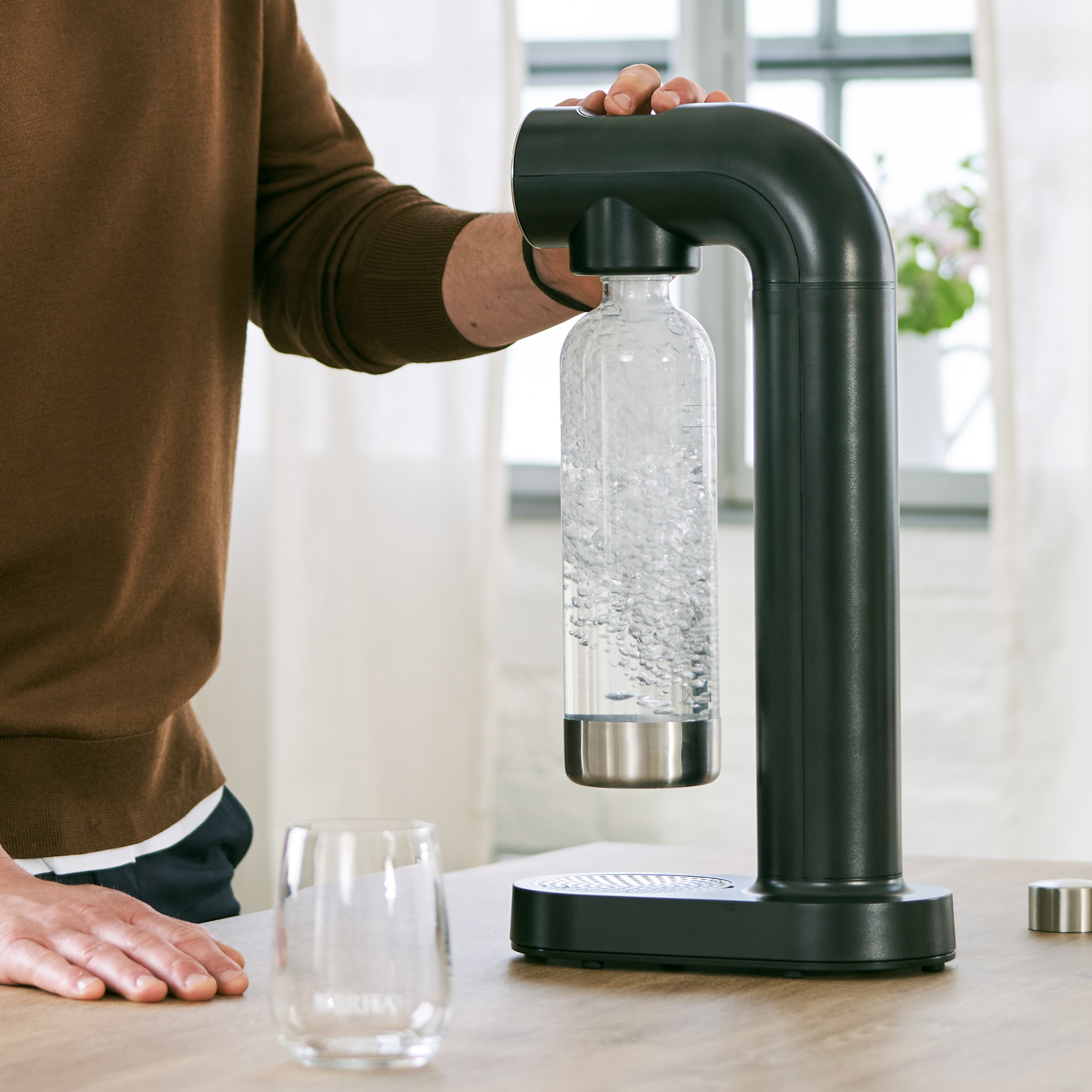 Saturator do gazowania wody SodaOne Brita czarny - 2