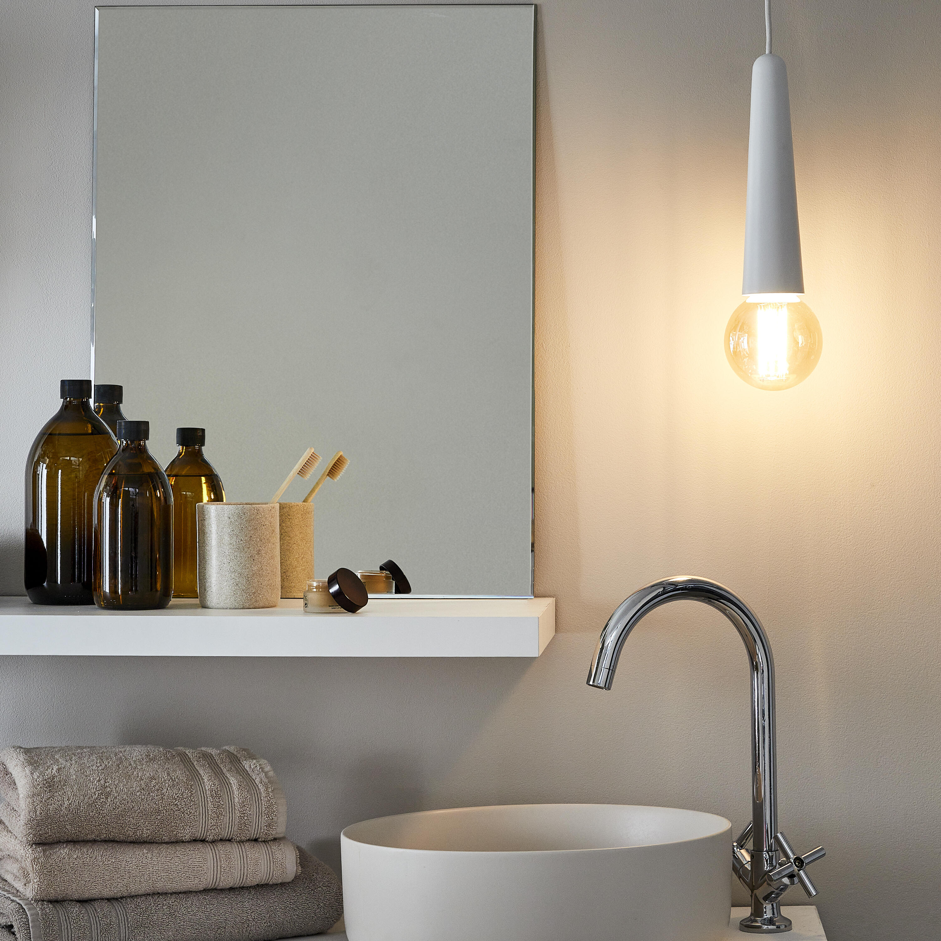 Lampa wisząca Moho biała E27 IP44 Inspire - 2