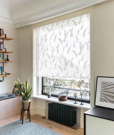 La nueva colección de estores: viste las ventanas con estilo