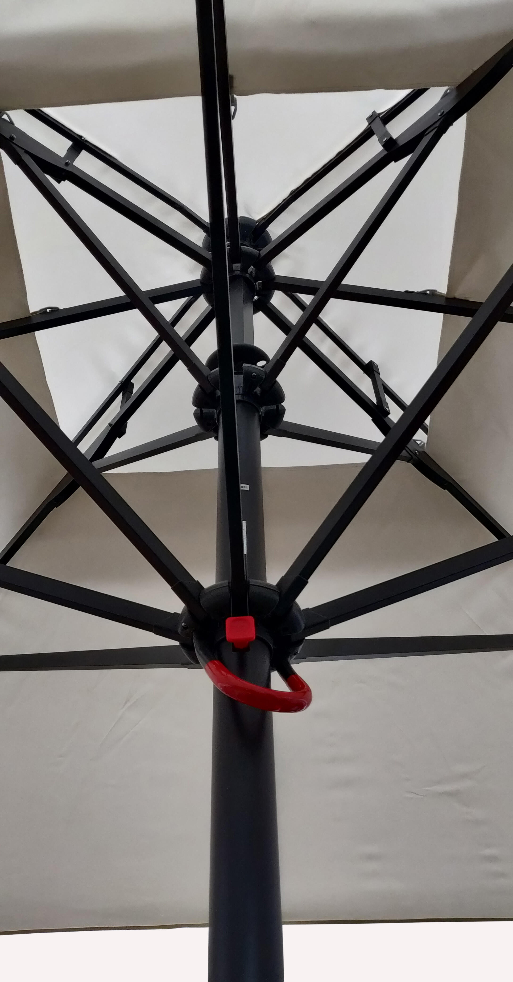 Ombrellone a palo centrale antracite E 5049G con telo quadrato bianco L 300 x P 300 x H 290 cm - 2