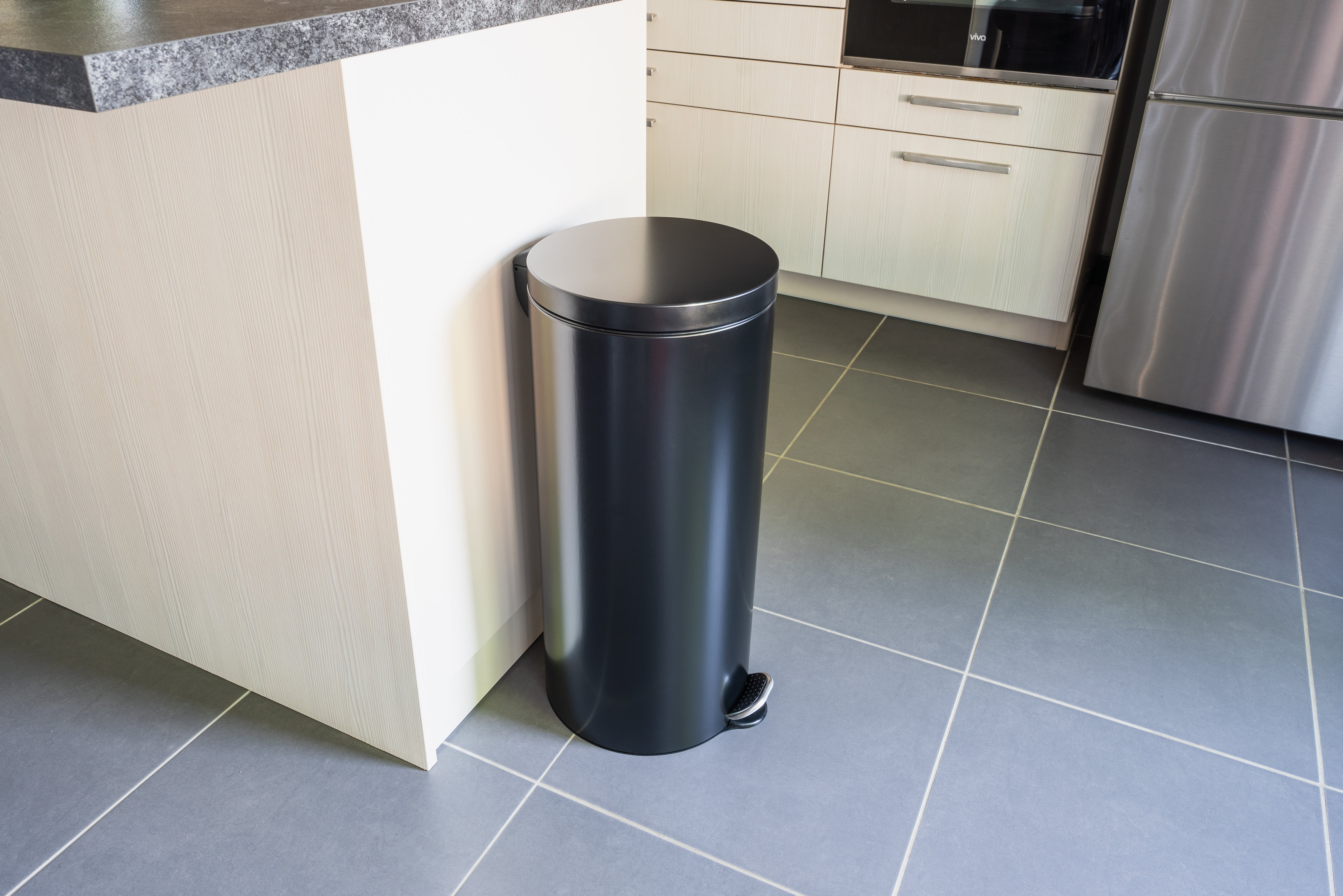 Poubelle de cuisine 30L à pédale SELEKTA Selekta acier noir - 3